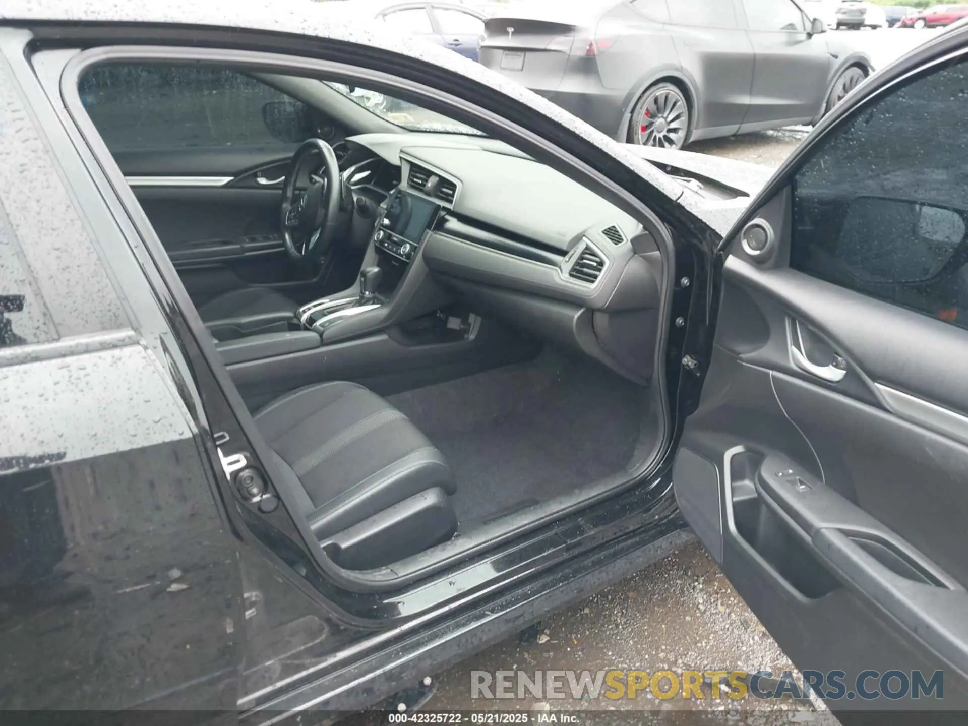 5 Photograph of a damaged car 2HGFC2F83MH521744 HONDA CIVIC 2021