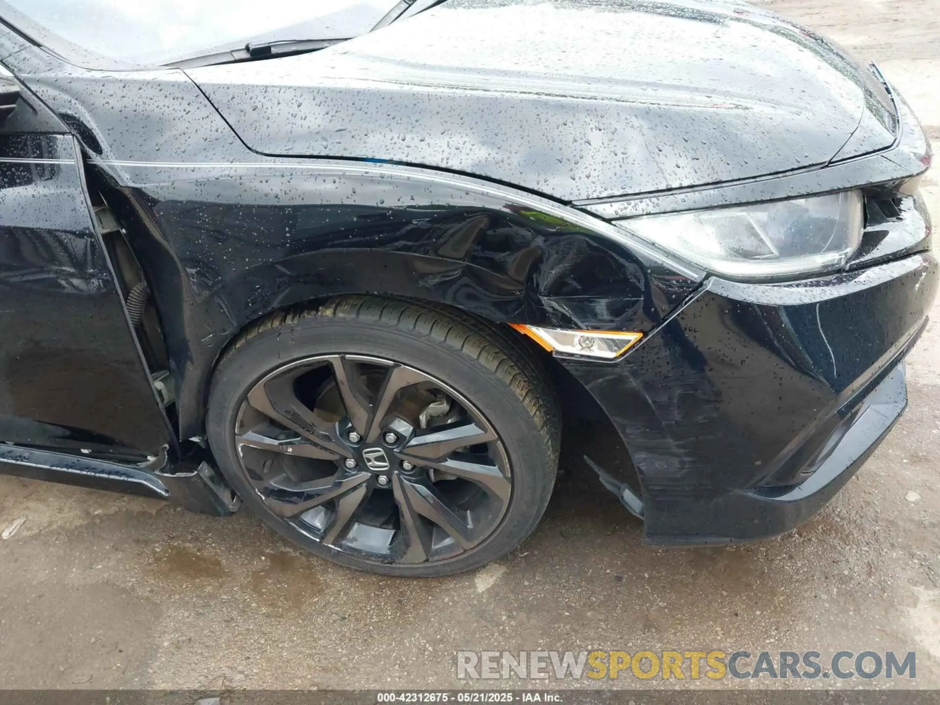 19 Photograph of a damaged car 2HGFC2F85MH503097 HONDA CIVIC 2021