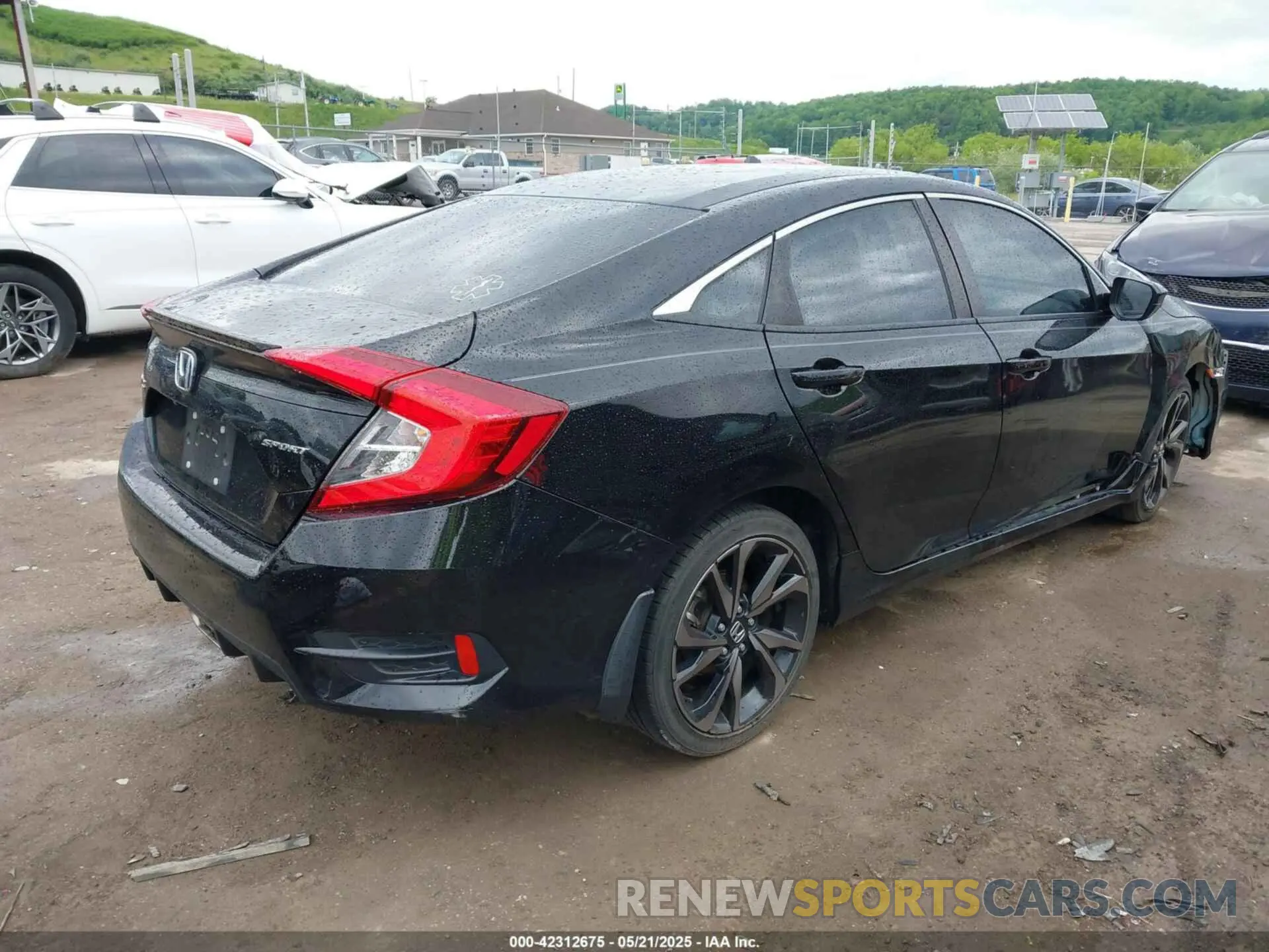 4 Photograph of a damaged car 2HGFC2F85MH503097 HONDA CIVIC 2021