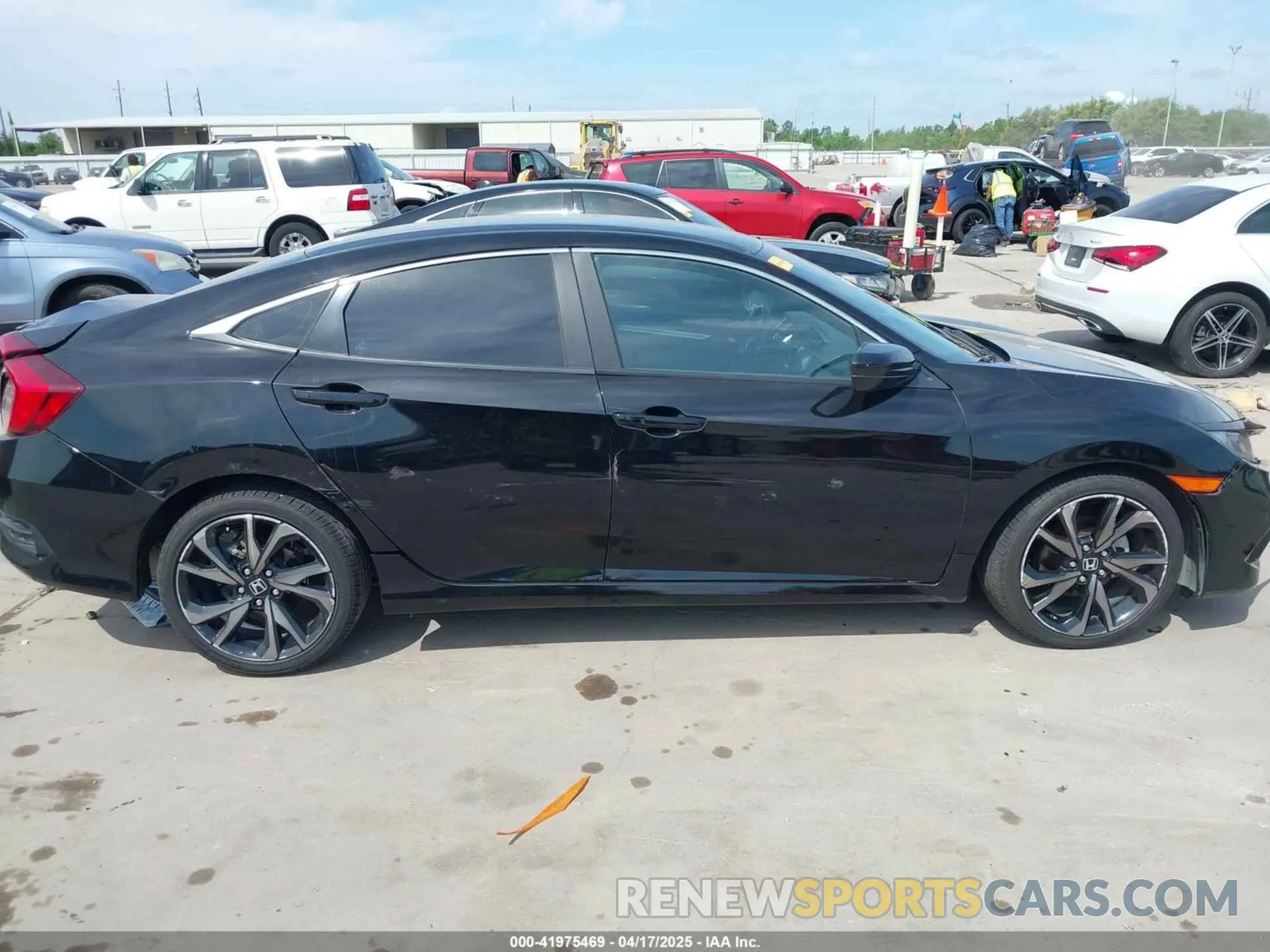 13 Photograph of a damaged car 2HGFC2F85MH505707 HONDA CIVIC 2021