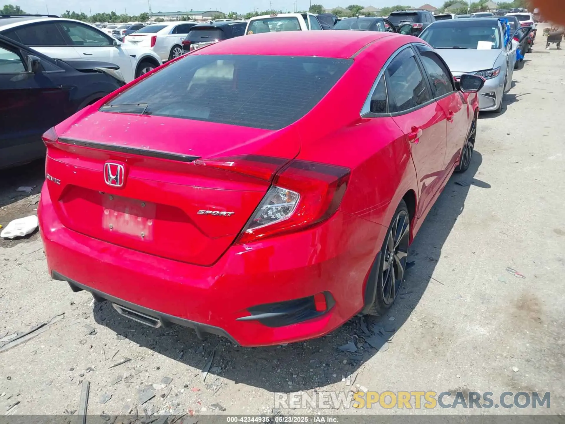 4 Photograph of a damaged car 2HGFC2F86MH512178 HONDA CIVIC 2021