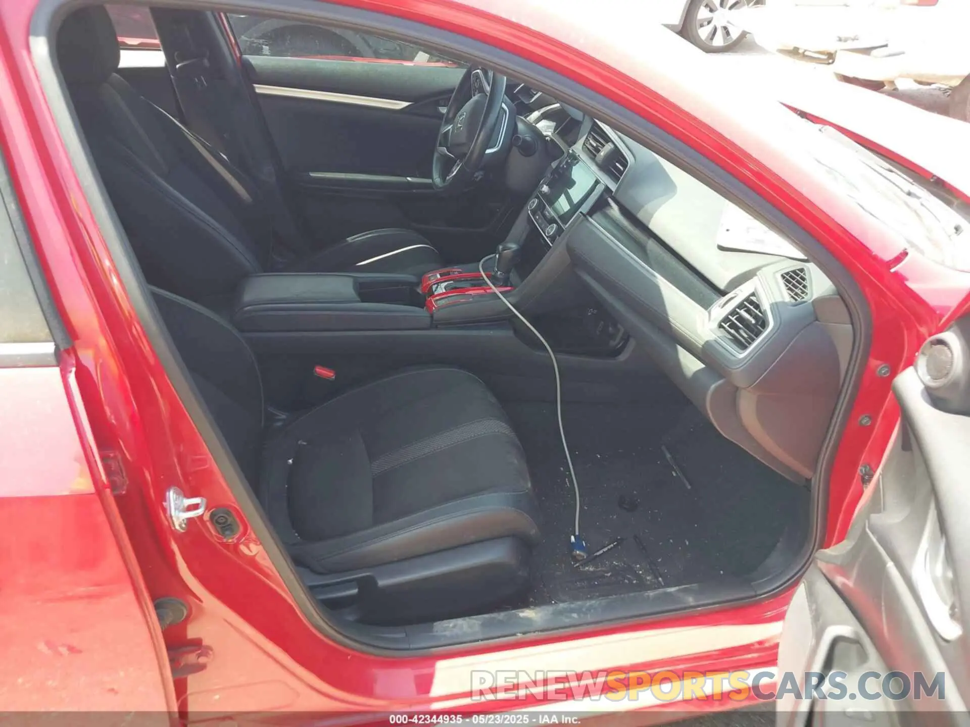 5 Photograph of a damaged car 2HGFC2F86MH512178 HONDA CIVIC 2021