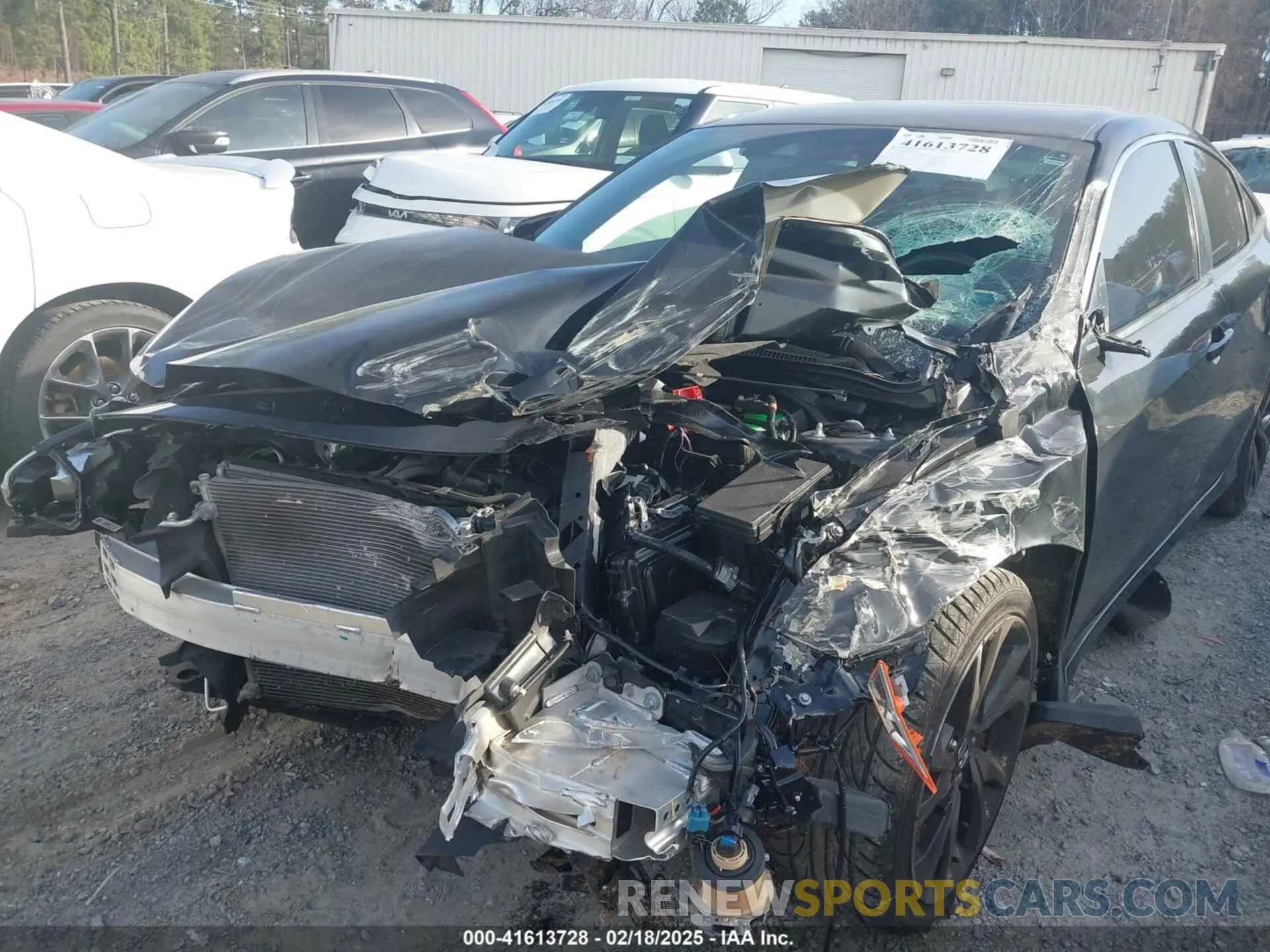 6 Photograph of a damaged car 2HGFC2F86MH532639 HONDA CIVIC 2021