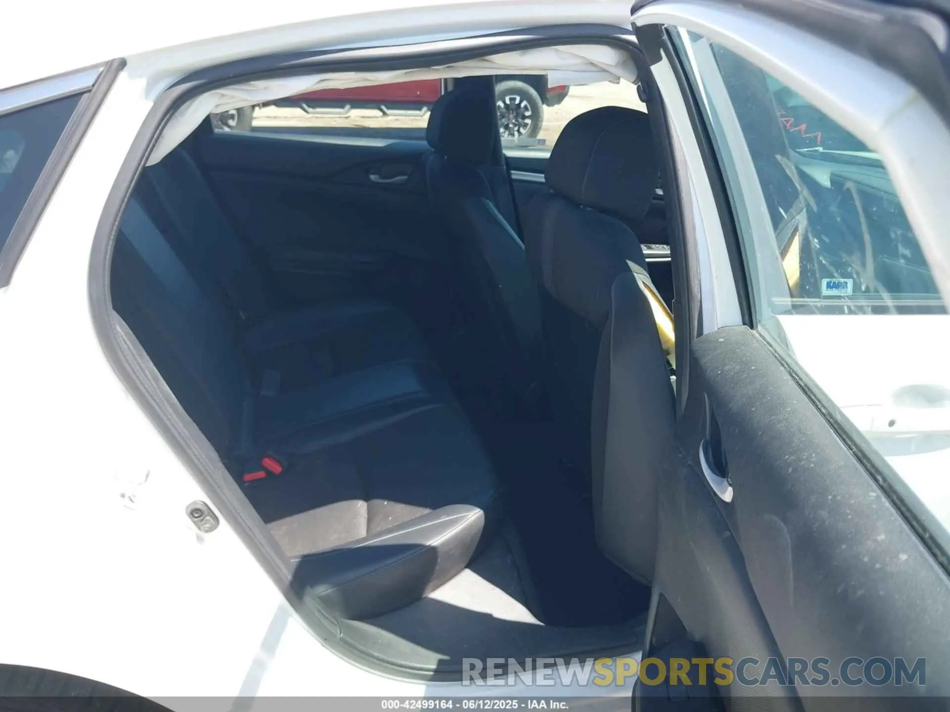 8 Photograph of a damaged car 2HGFC2F87MH540023 HONDA CIVIC 2021