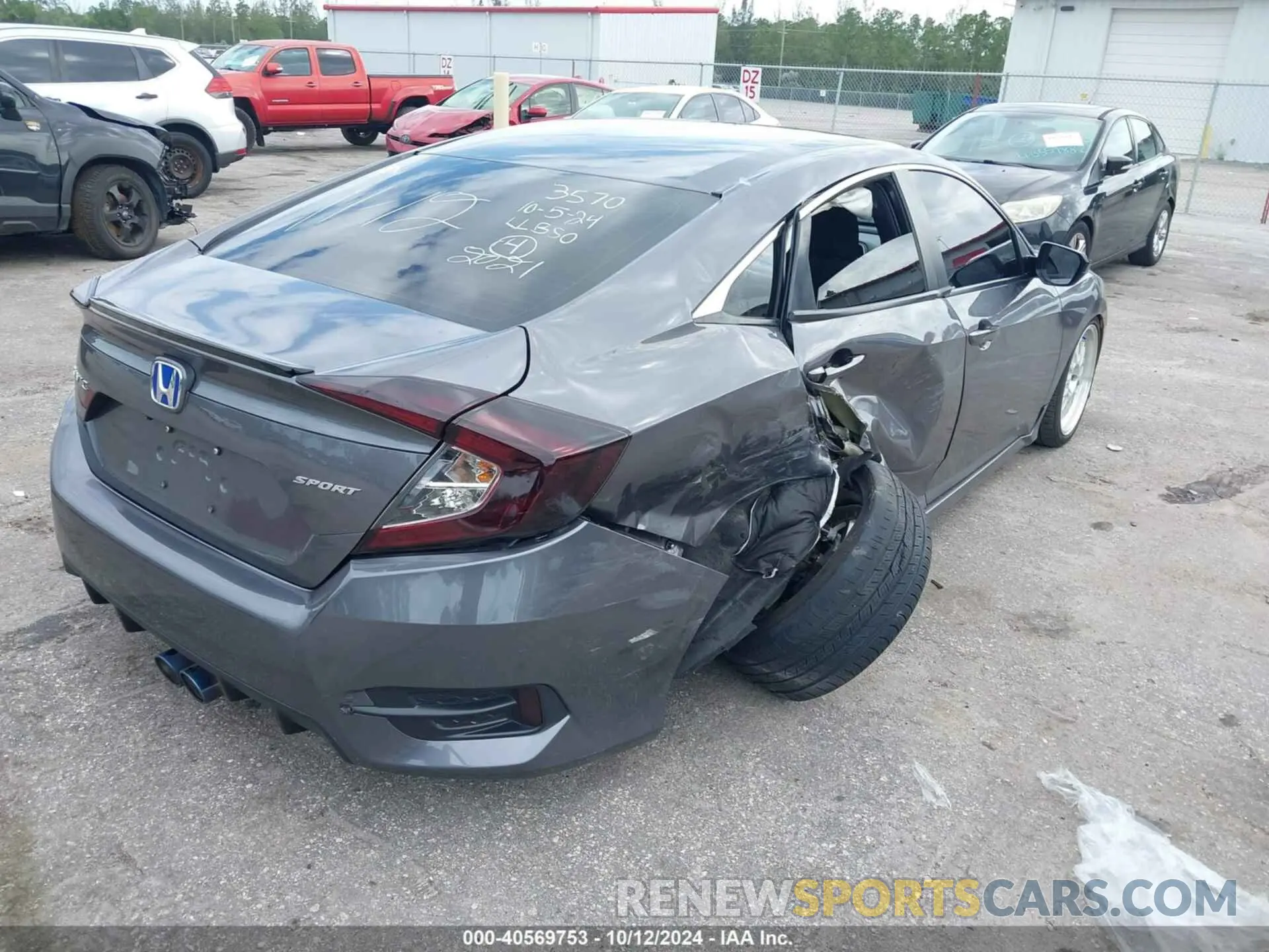 4 Photograph of a damaged car 2HGFC2F87MH543570 HONDA CIVIC 2021