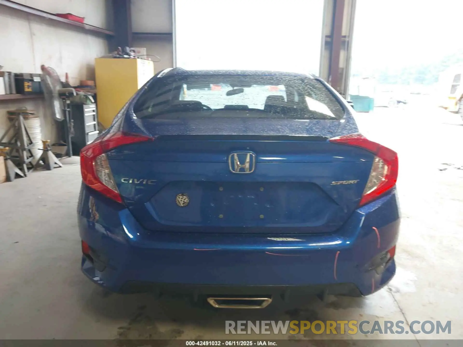 16 Photograph of a damaged car 2HGFC2F88MH504924 HONDA CIVIC 2021