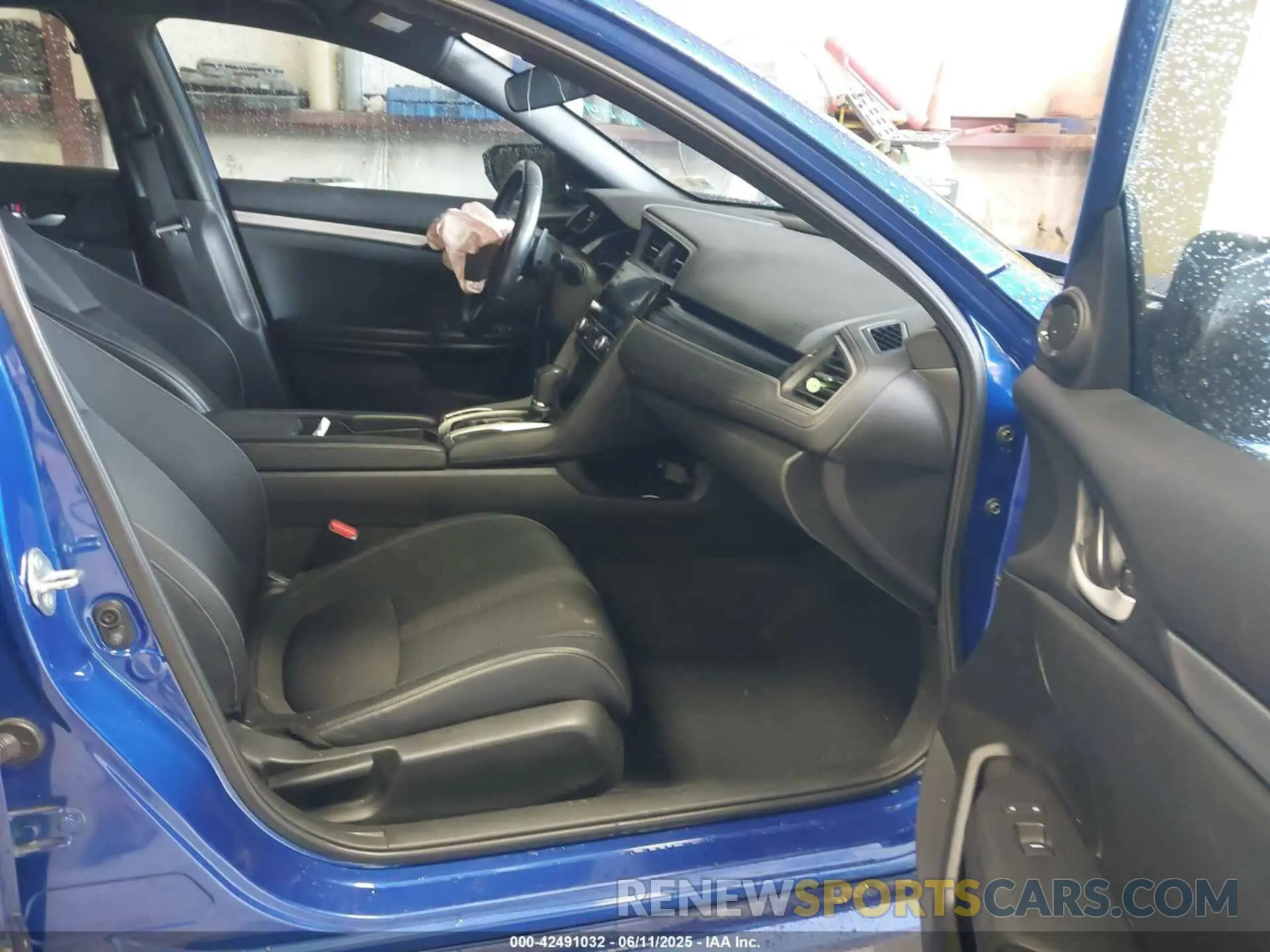 5 Photograph of a damaged car 2HGFC2F88MH504924 HONDA CIVIC 2021