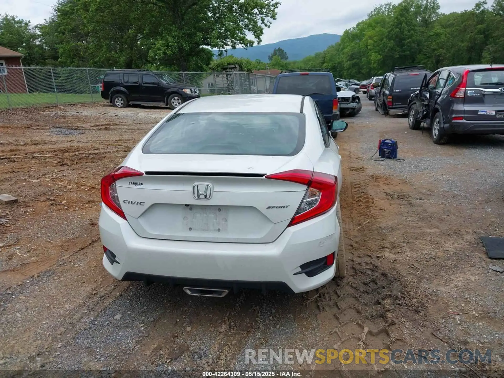 17 Photograph of a damaged car 2HGFC2F88MH522551 HONDA CIVIC 2021