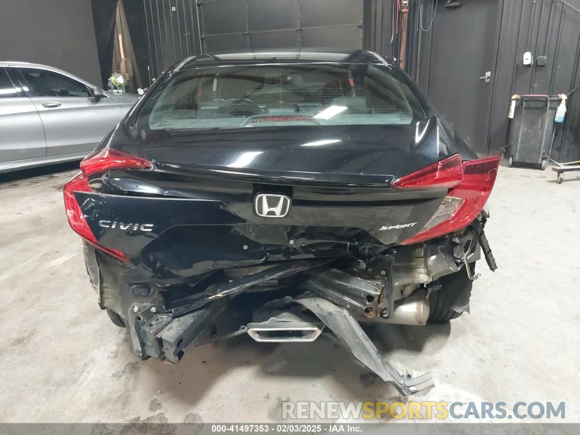 17 Photograph of a damaged car 2HGFC2F88MH544520 HONDA CIVIC 2021