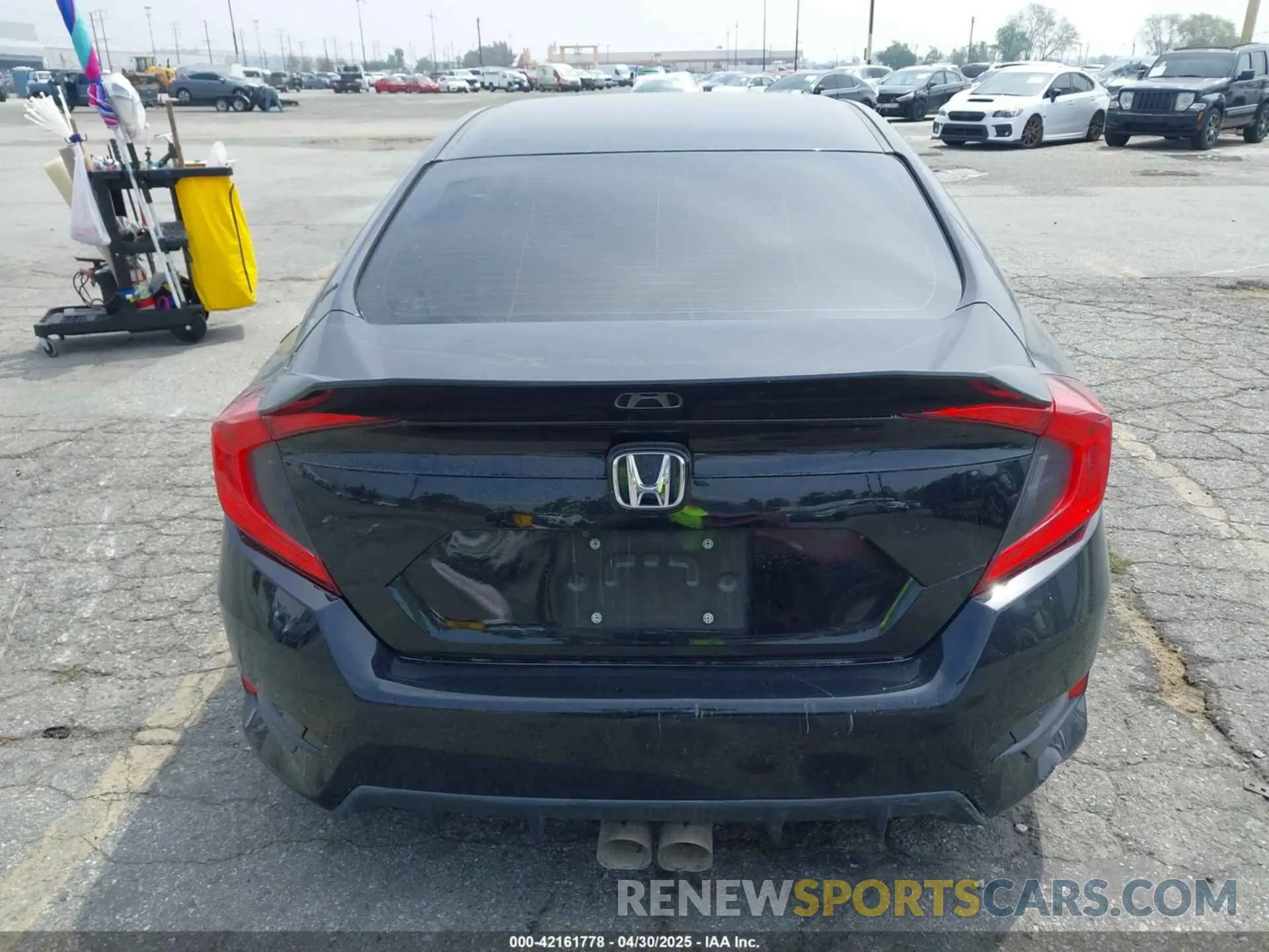 16 Photograph of a damaged car 2HGFC2F88MH557221 HONDA CIVIC 2021