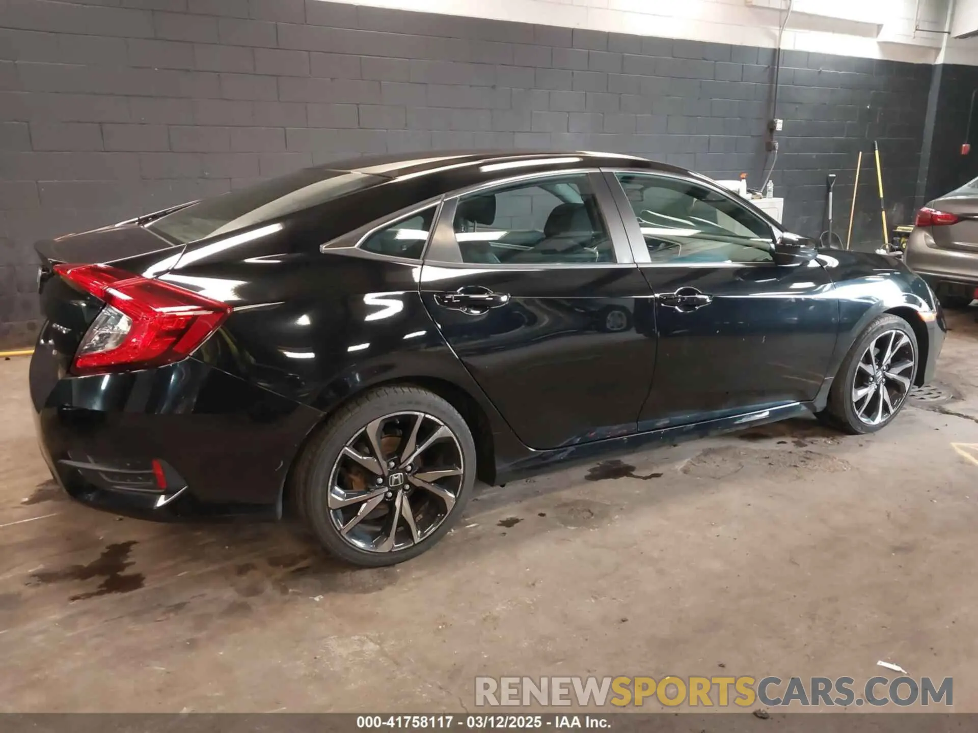 4 Photograph of a damaged car 2HGFC2F89MH508139 HONDA CIVIC 2021