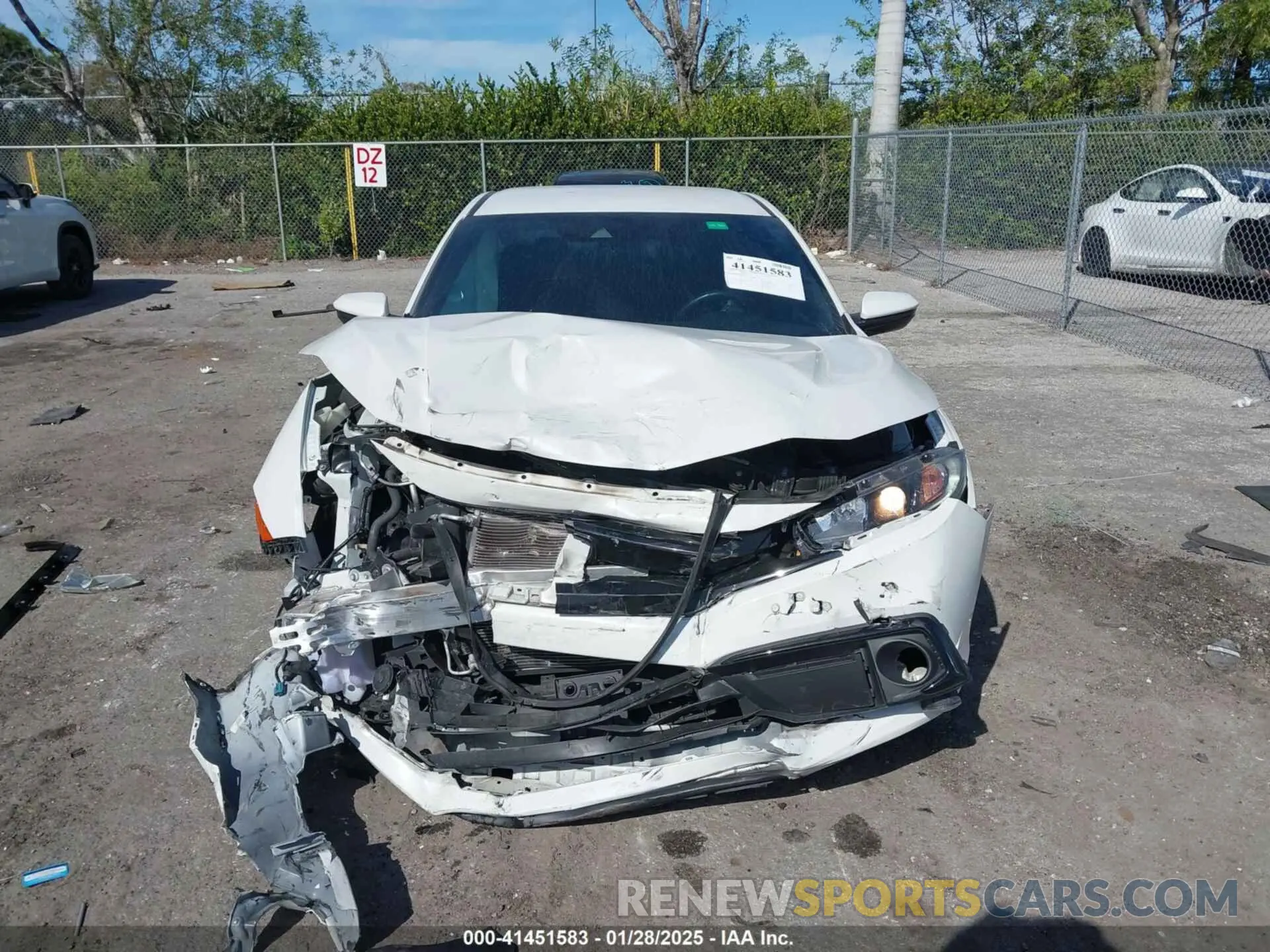 11 Photograph of a damaged car 2HGFC2F8XMH526164 HONDA CIVIC 2021
