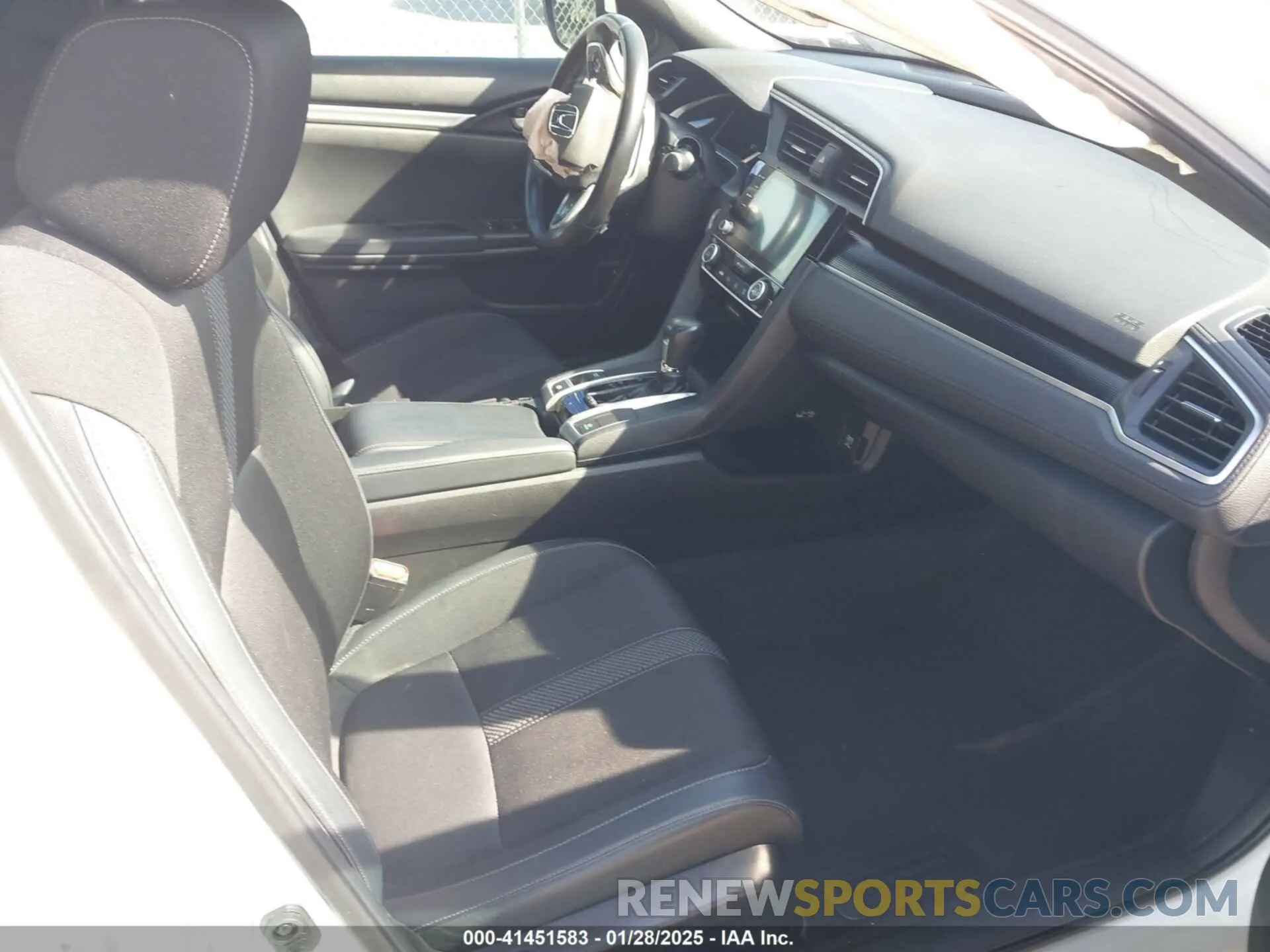 5 Photograph of a damaged car 2HGFC2F8XMH526164 HONDA CIVIC 2021