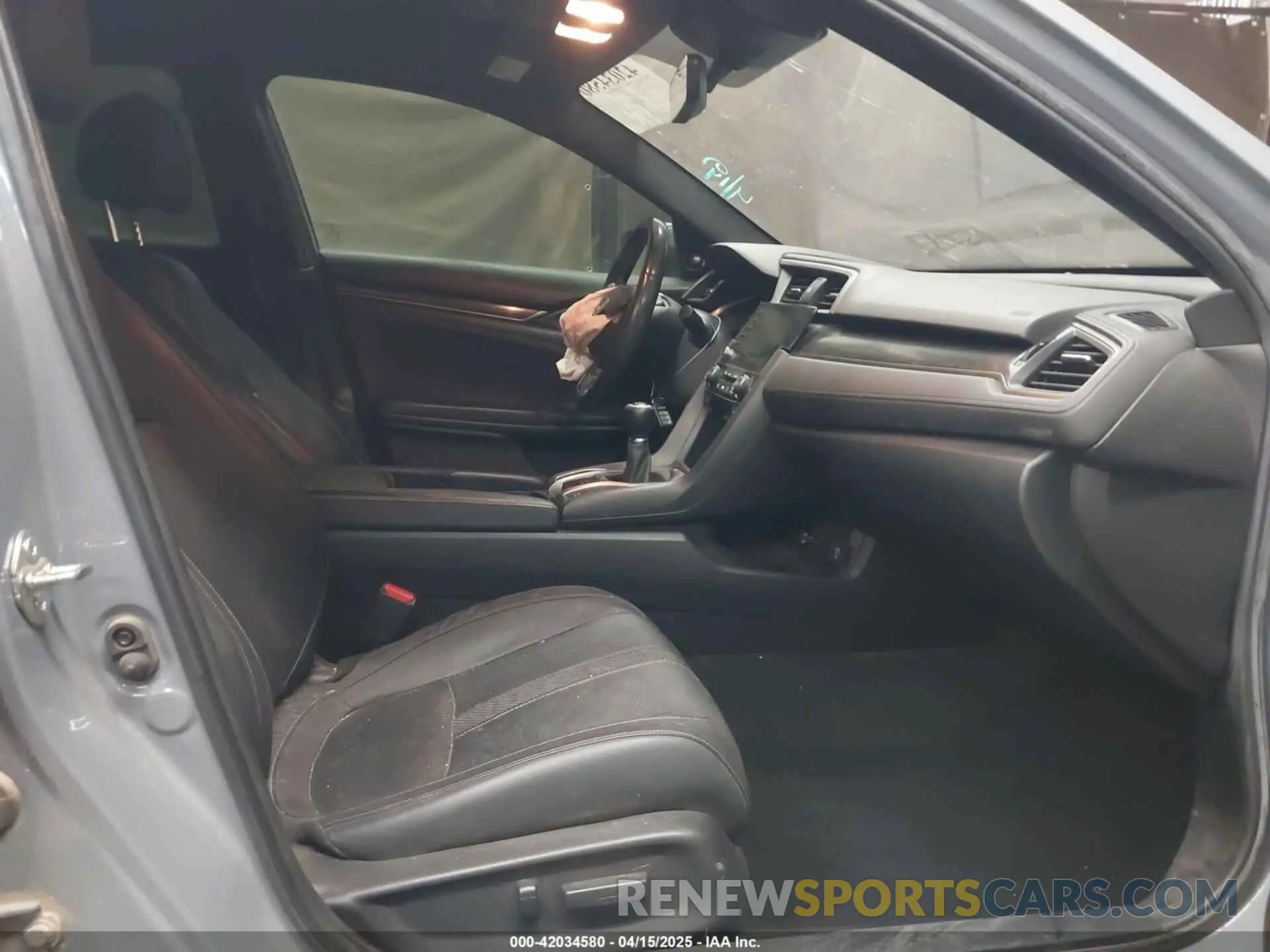 5 Photograph of a damaged car SHHFK7G91MU205818 HONDA CIVIC 2021