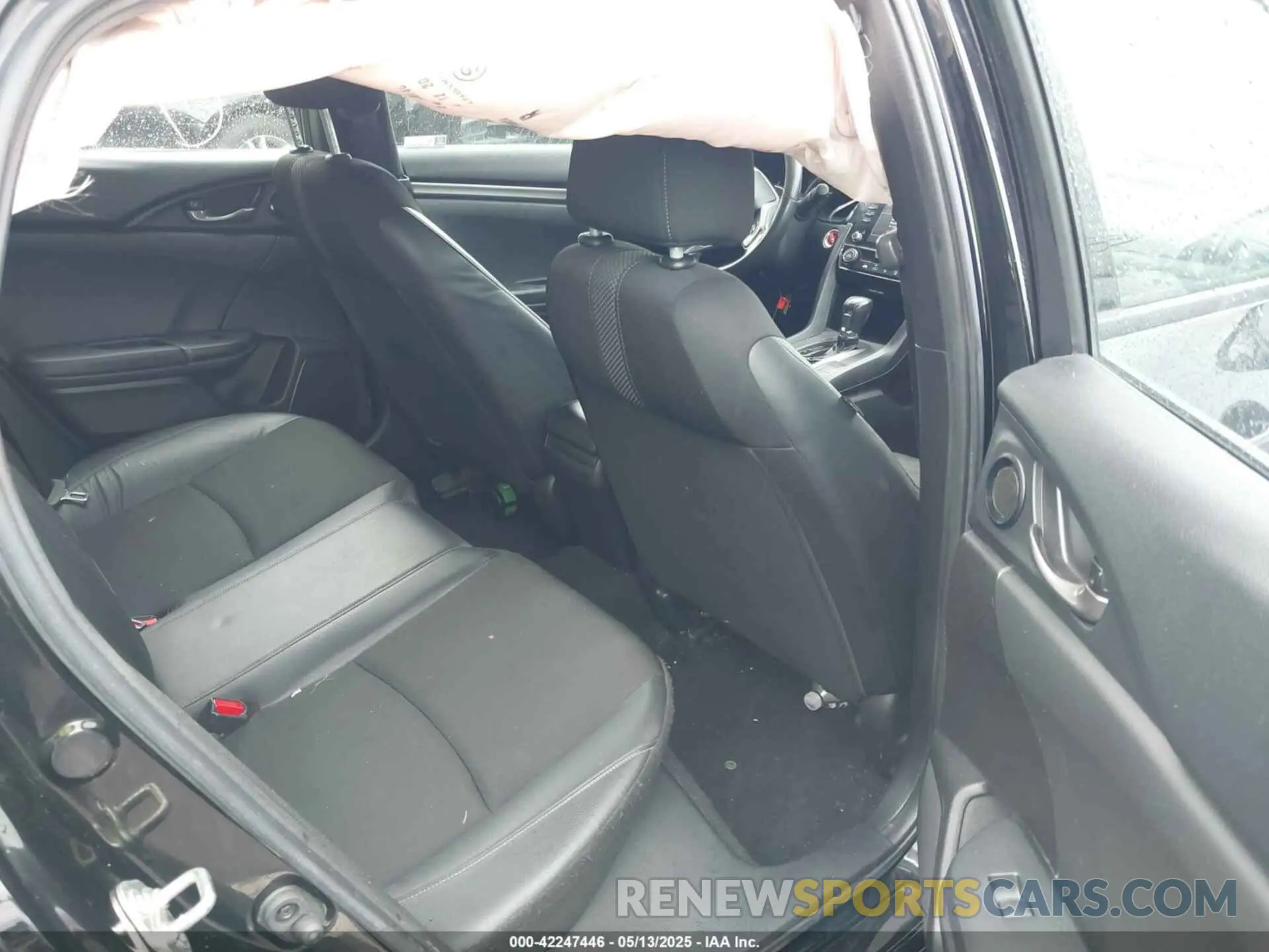 8 Photograph of a damaged car SHHFK7H40MU213928 HONDA CIVIC 2021