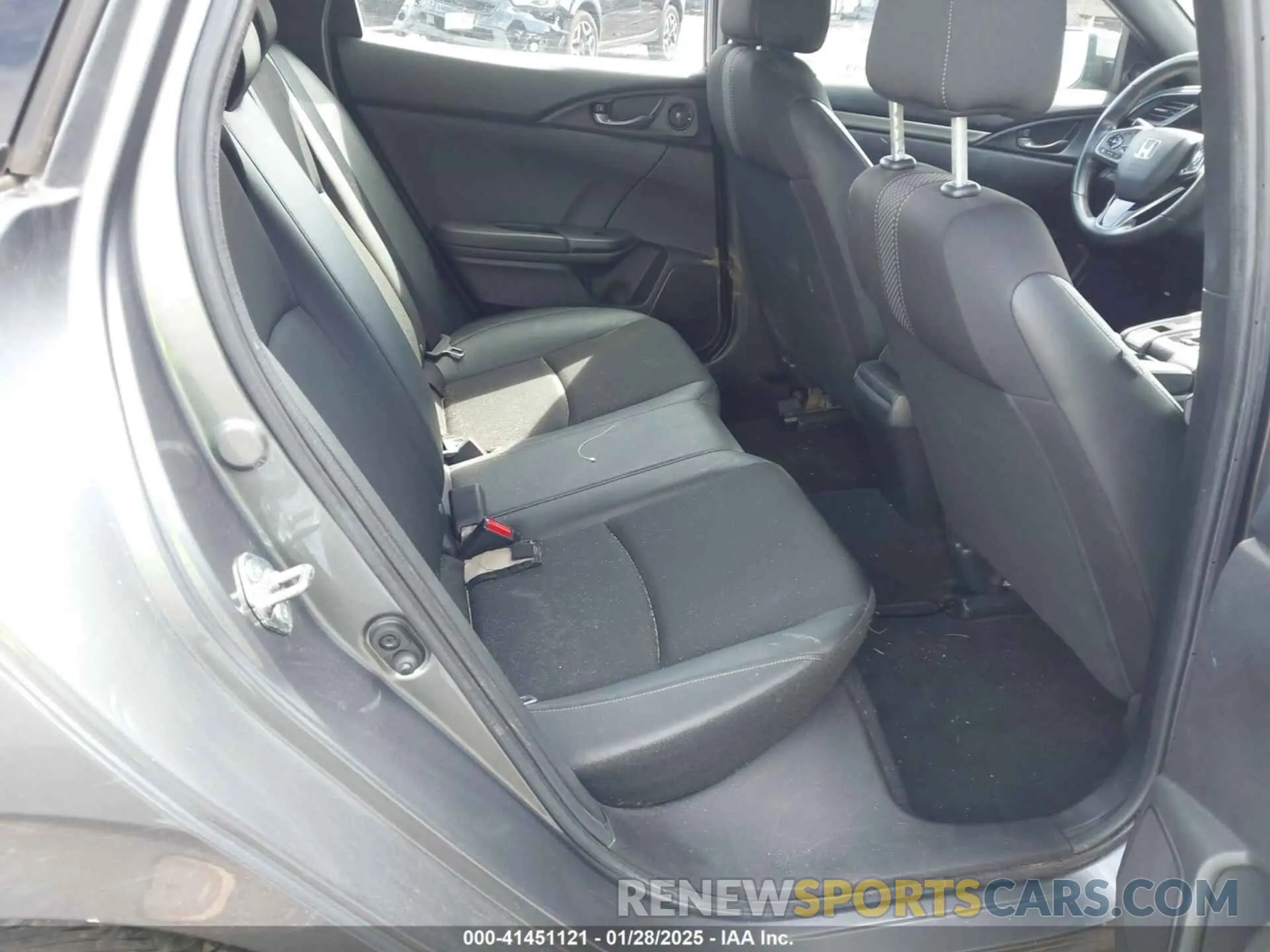 8 Photograph of a damaged car SHHFK7H40MU222581 HONDA CIVIC 2021