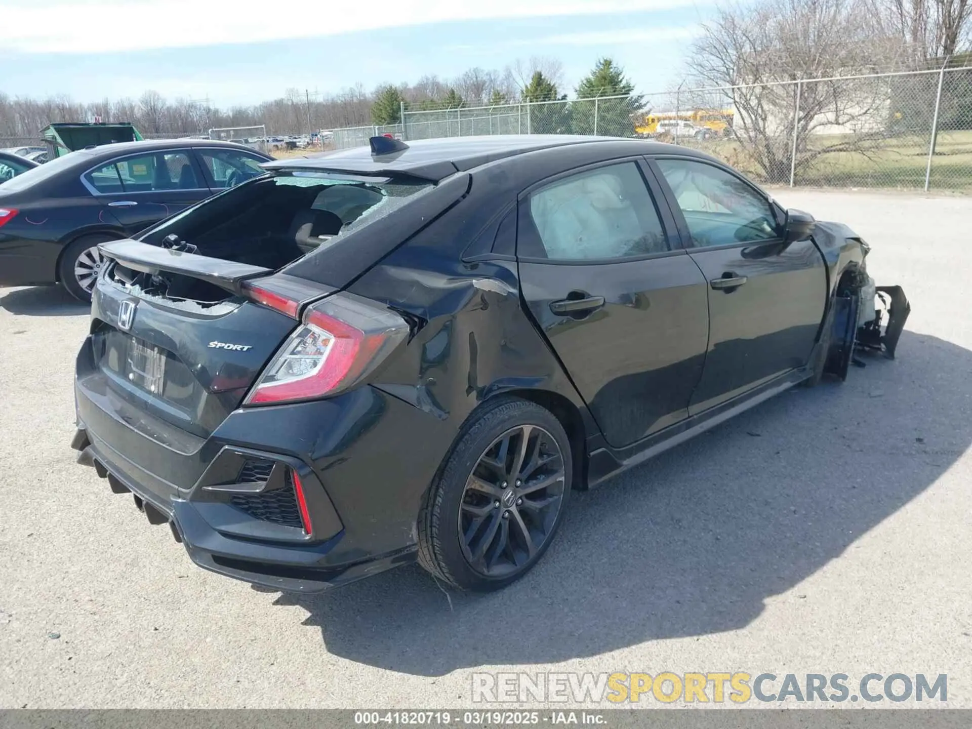 4 Photograph of a damaged car SHHFK7H40MU408315 HONDA CIVIC 2021
