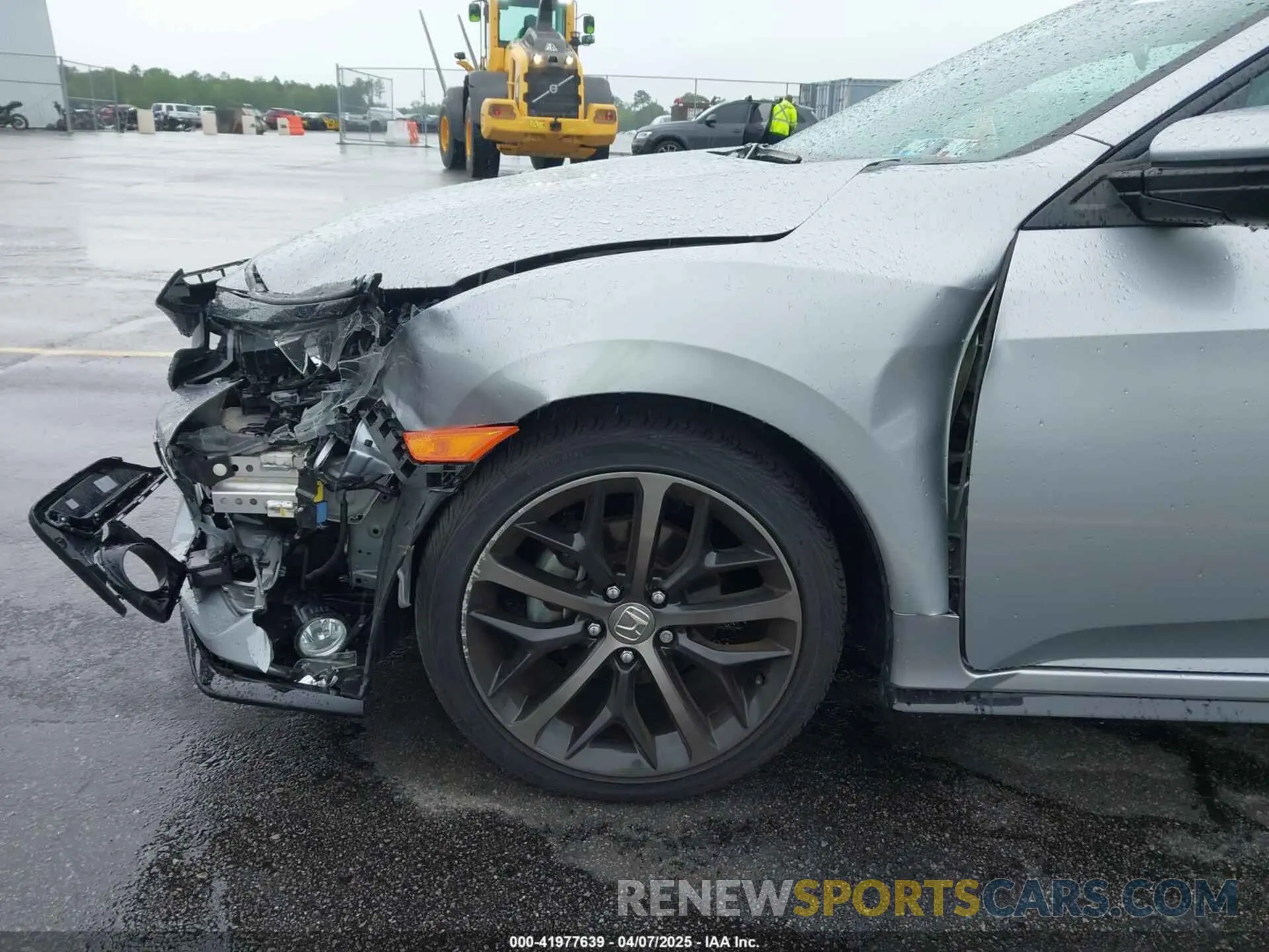 17 Photograph of a damaged car SHHFK7H42MU419753 HONDA CIVIC 2021