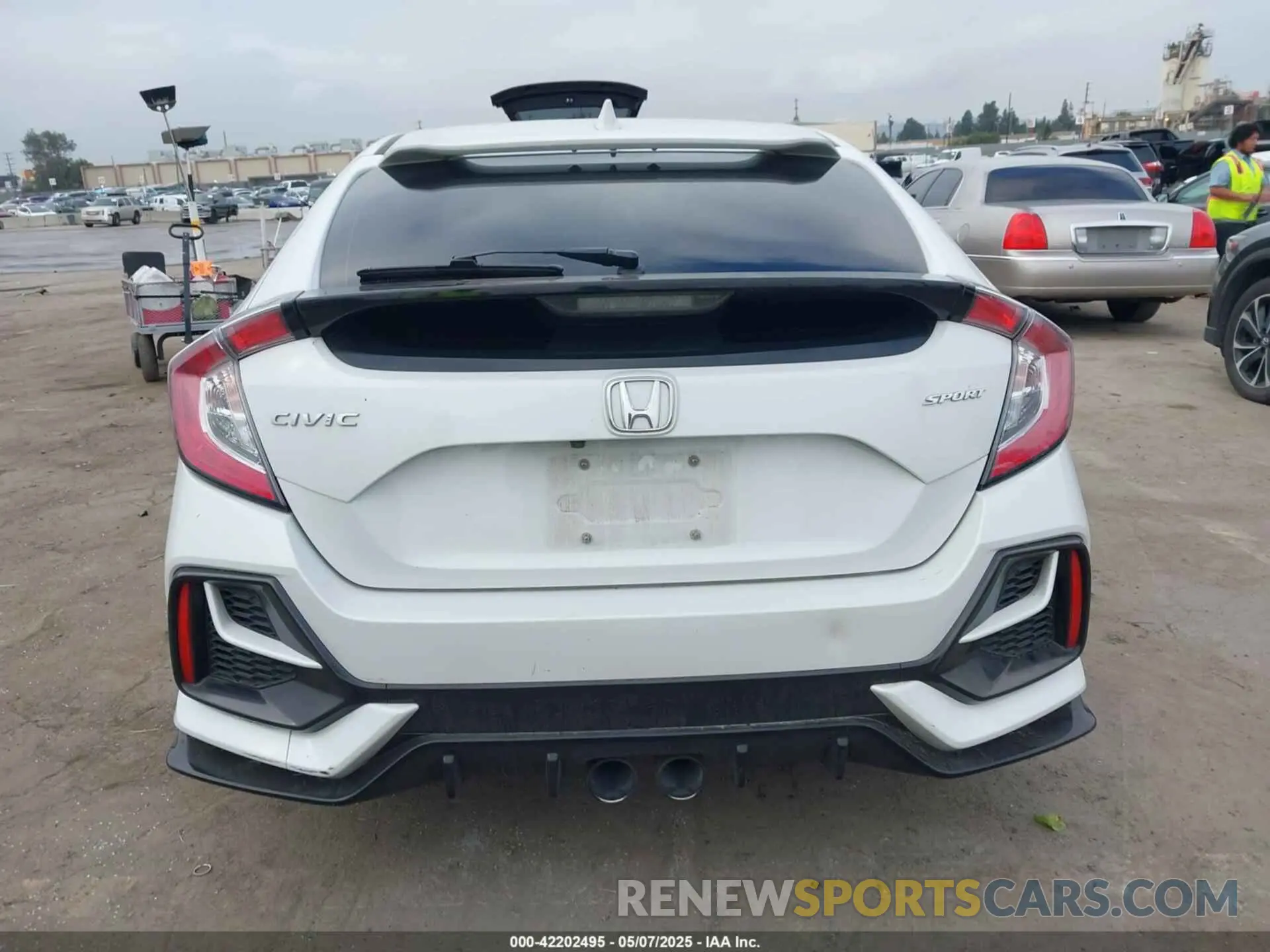 16 Photograph of a damaged car SHHFK7H42MU419784 HONDA CIVIC 2021
