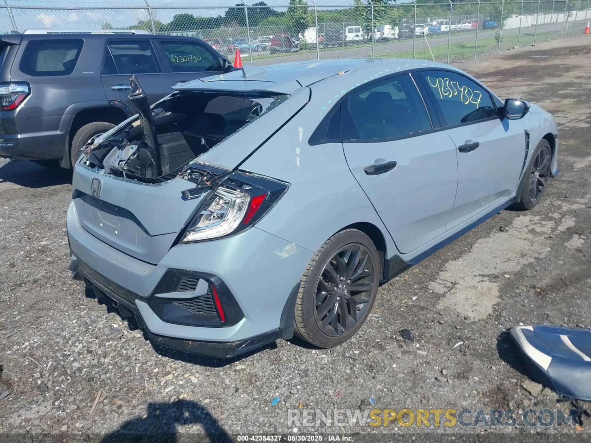 4 Photograph of a damaged car SHHFK7H42MU426024 HONDA CIVIC 2021