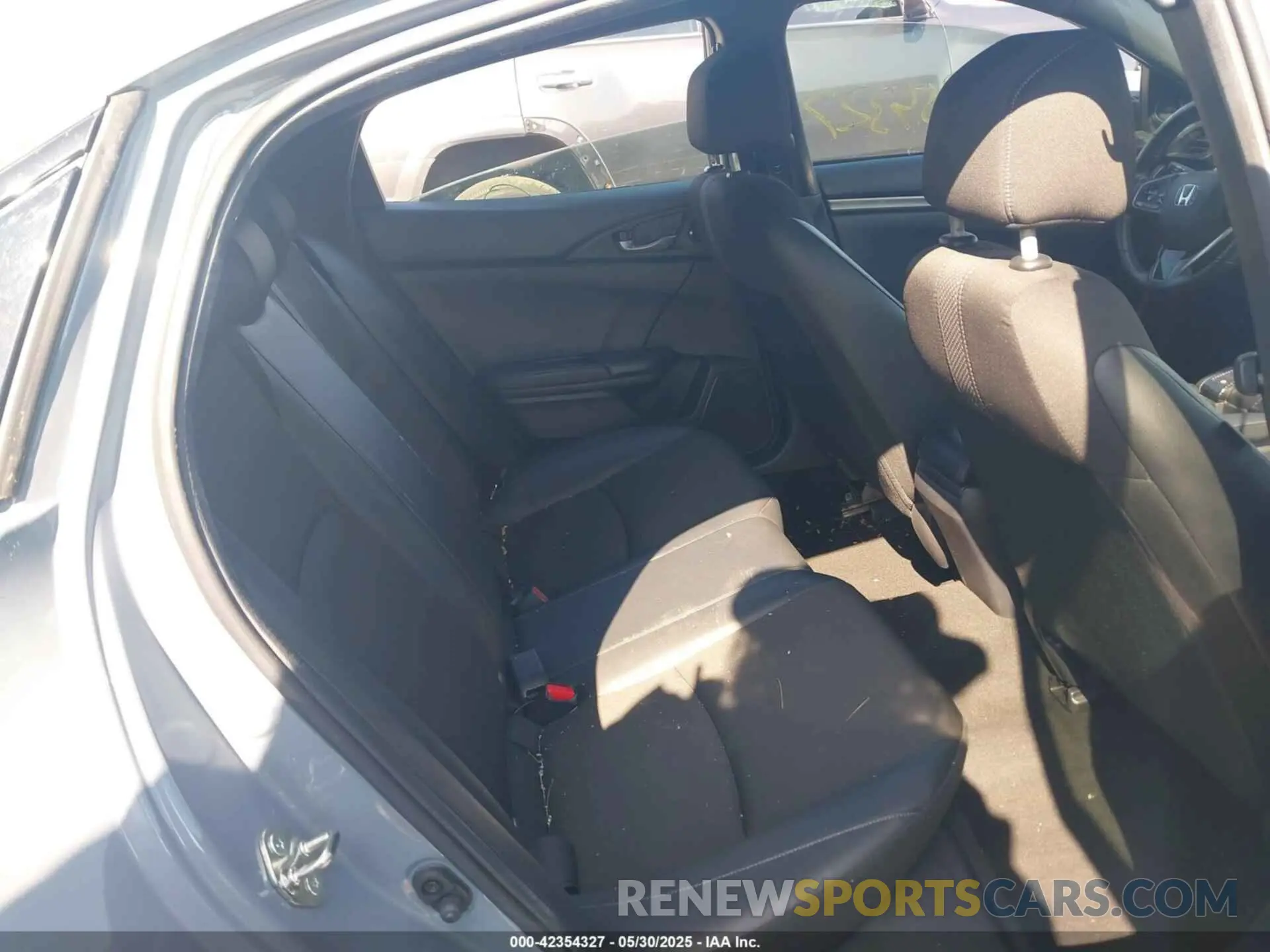 8 Photograph of a damaged car SHHFK7H42MU426024 HONDA CIVIC 2021