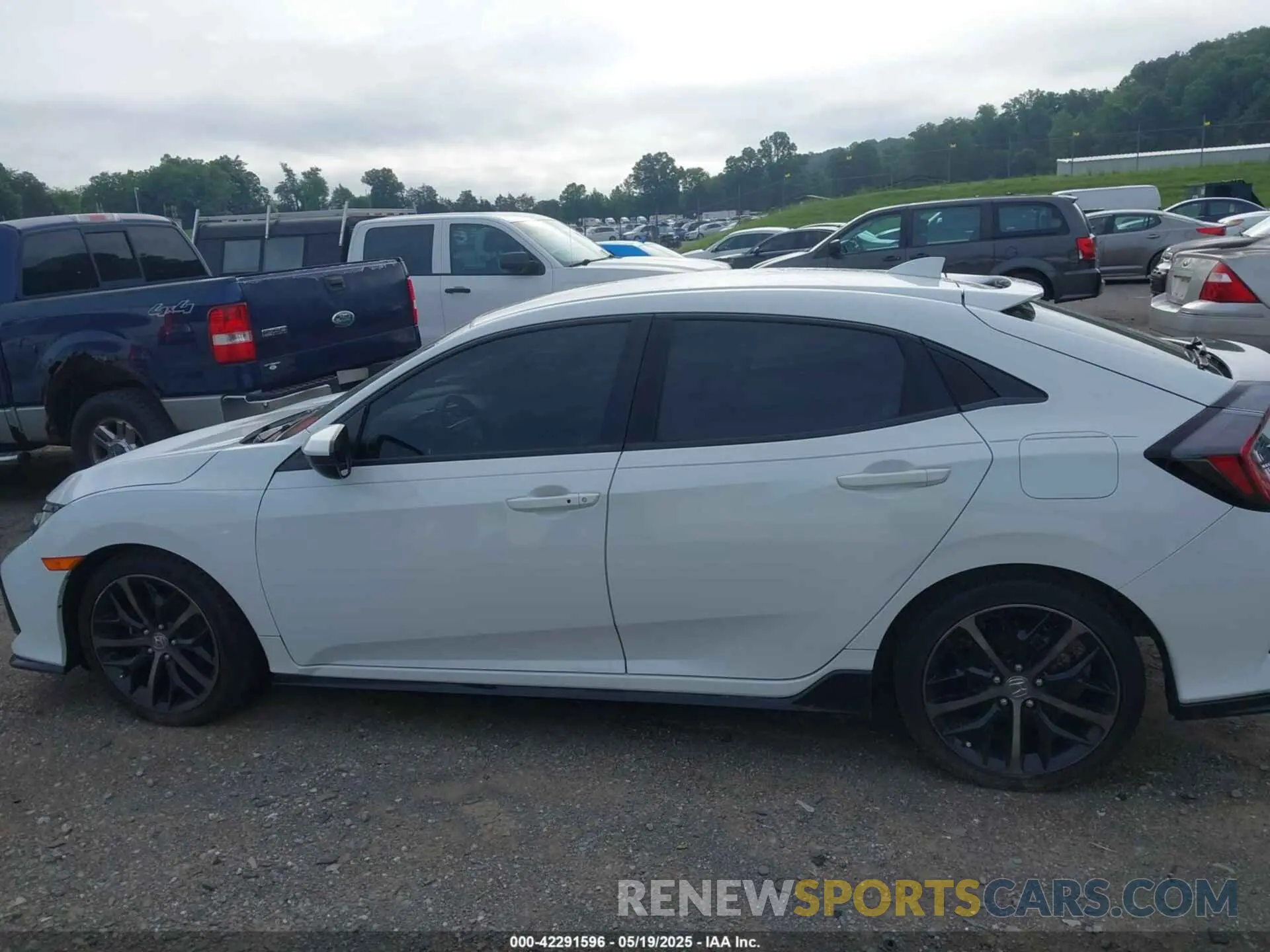 14 Photograph of a damaged car SHHFK7H43MU201367 HONDA CIVIC 2021