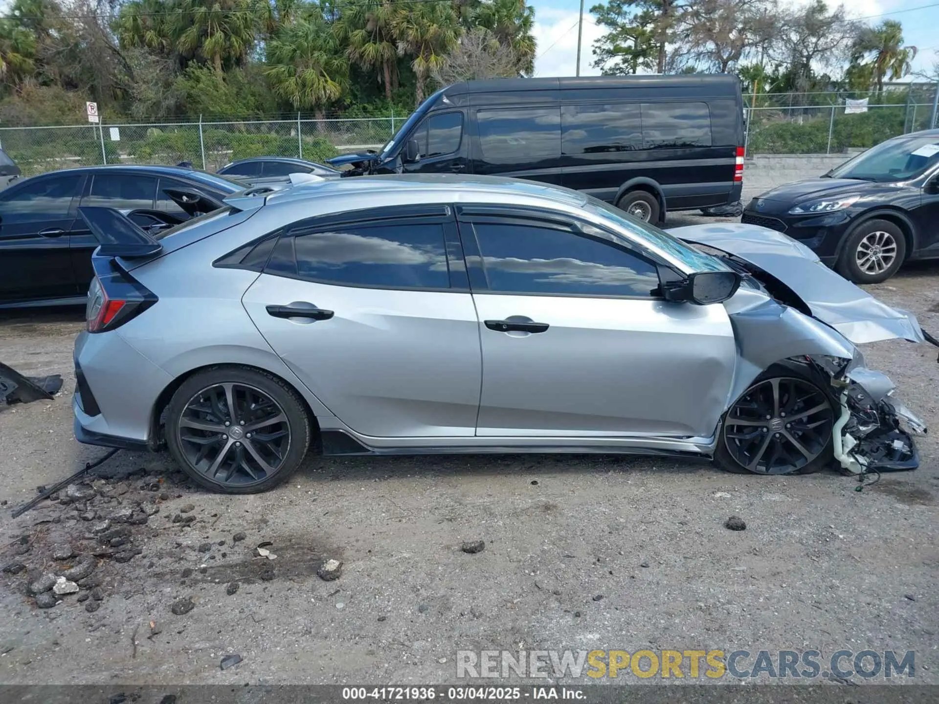 13 Photograph of a damaged car SHHFK7H43MU225961 HONDA CIVIC 2021