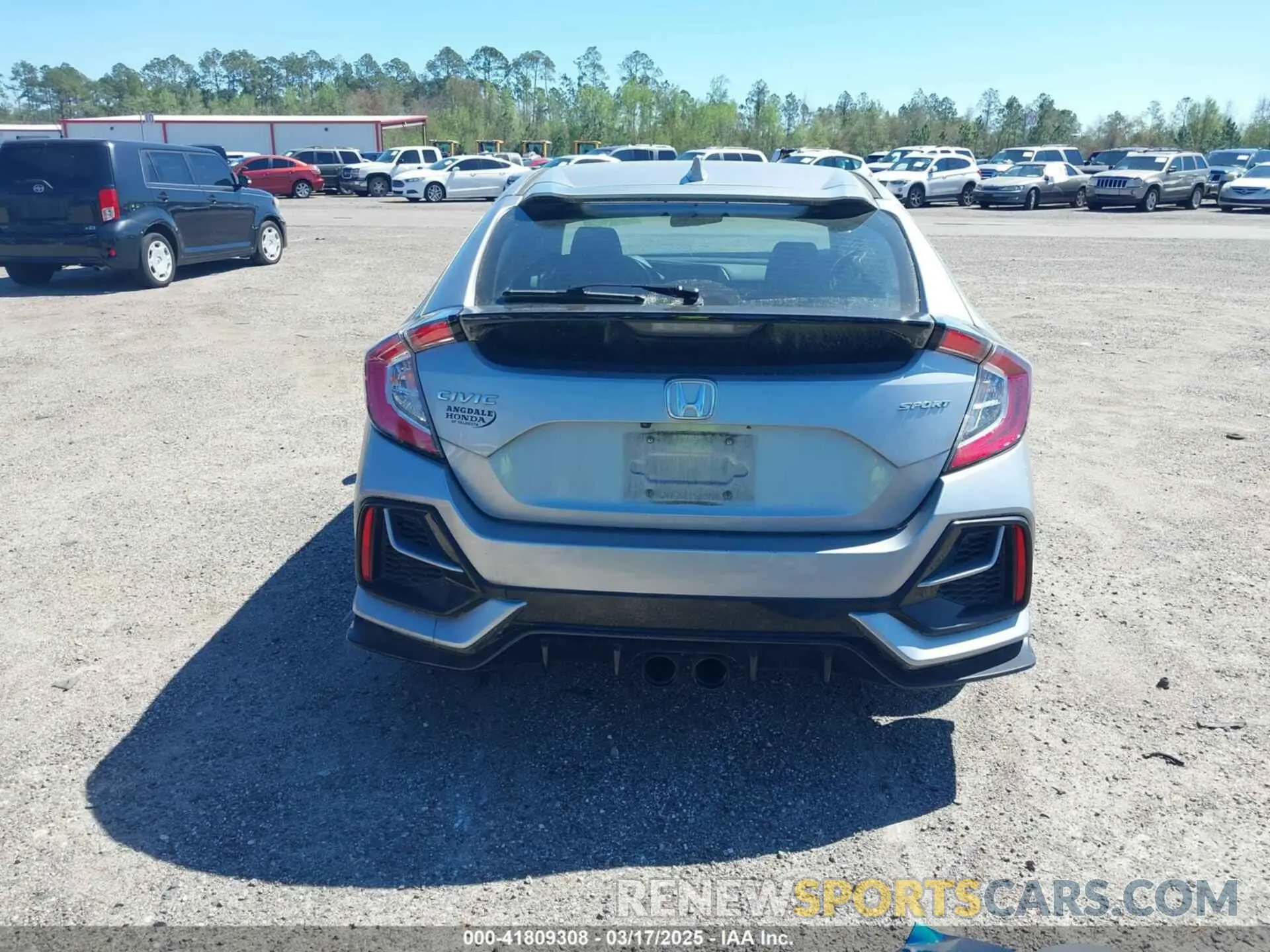 17 Photograph of a damaged car SHHFK7H43MU232389 HONDA CIVIC 2021
