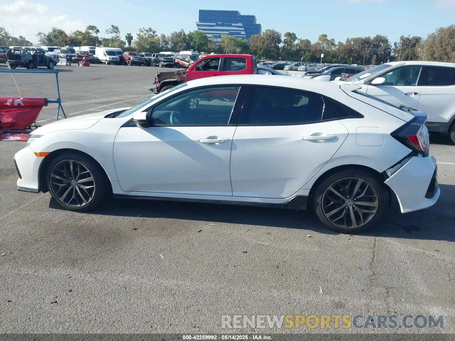 14 Photograph of a damaged car SHHFK7H43MU423035 HONDA CIVIC 2021