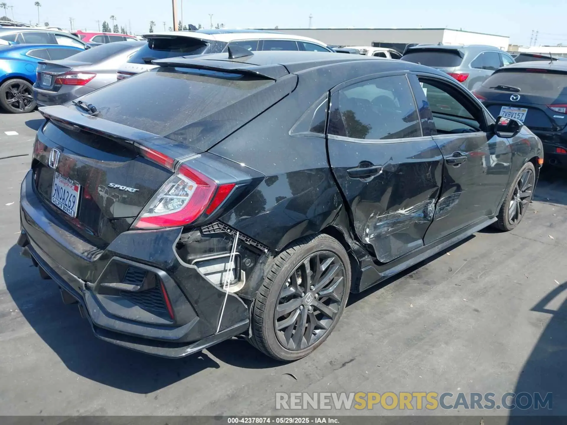 4 Photograph of a damaged car SHHFK7H44MU418913 HONDA CIVIC 2021