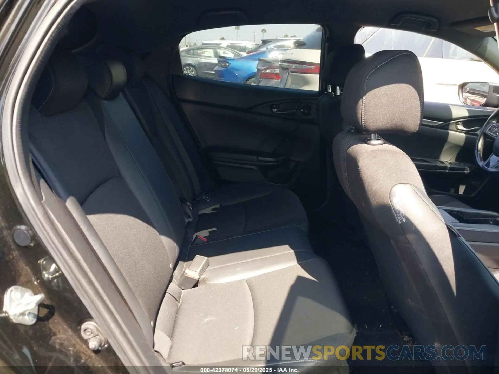 8 Photograph of a damaged car SHHFK7H44MU418913 HONDA CIVIC 2021