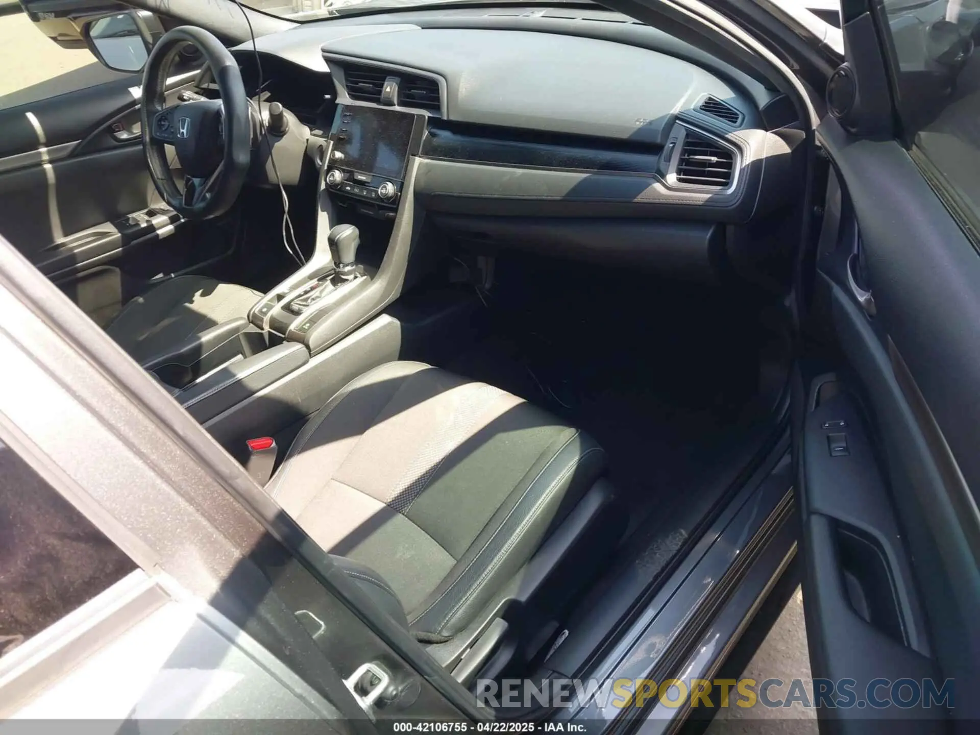 5 Photograph of a damaged car SHHFK7H44MU426168 HONDA CIVIC 2021