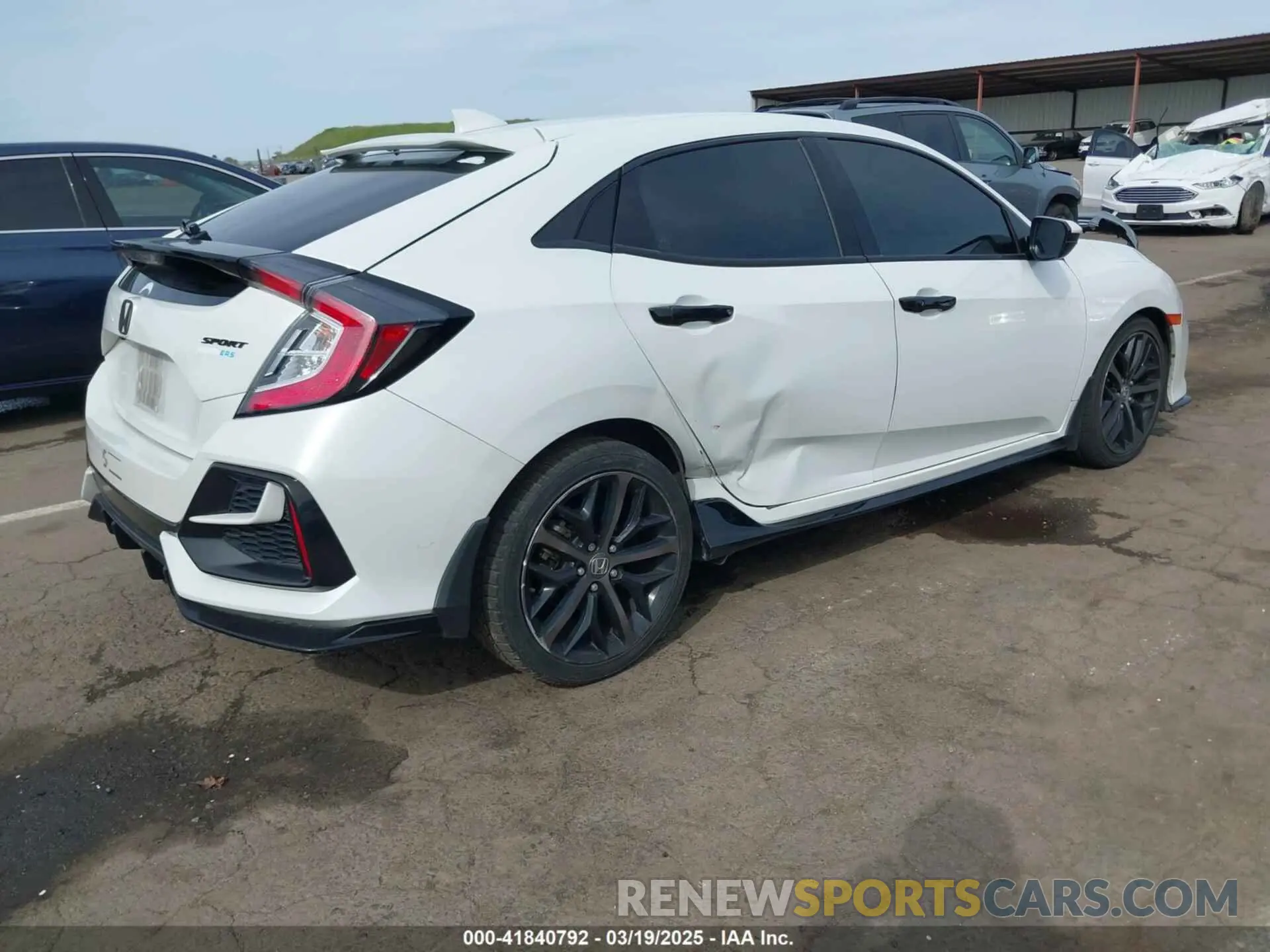 4 Photograph of a damaged car SHHFK7H46MU414023 HONDA CIVIC 2021