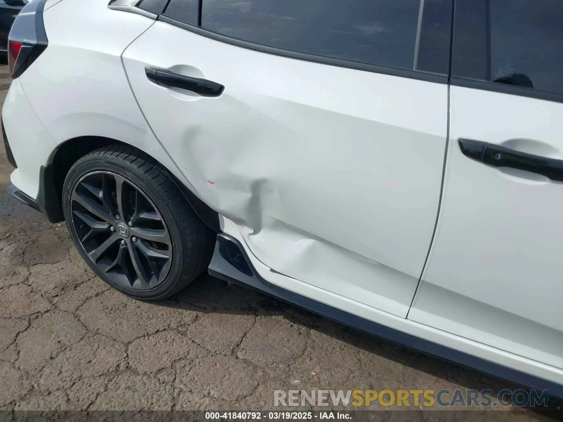 6 Photograph of a damaged car SHHFK7H46MU414023 HONDA CIVIC 2021