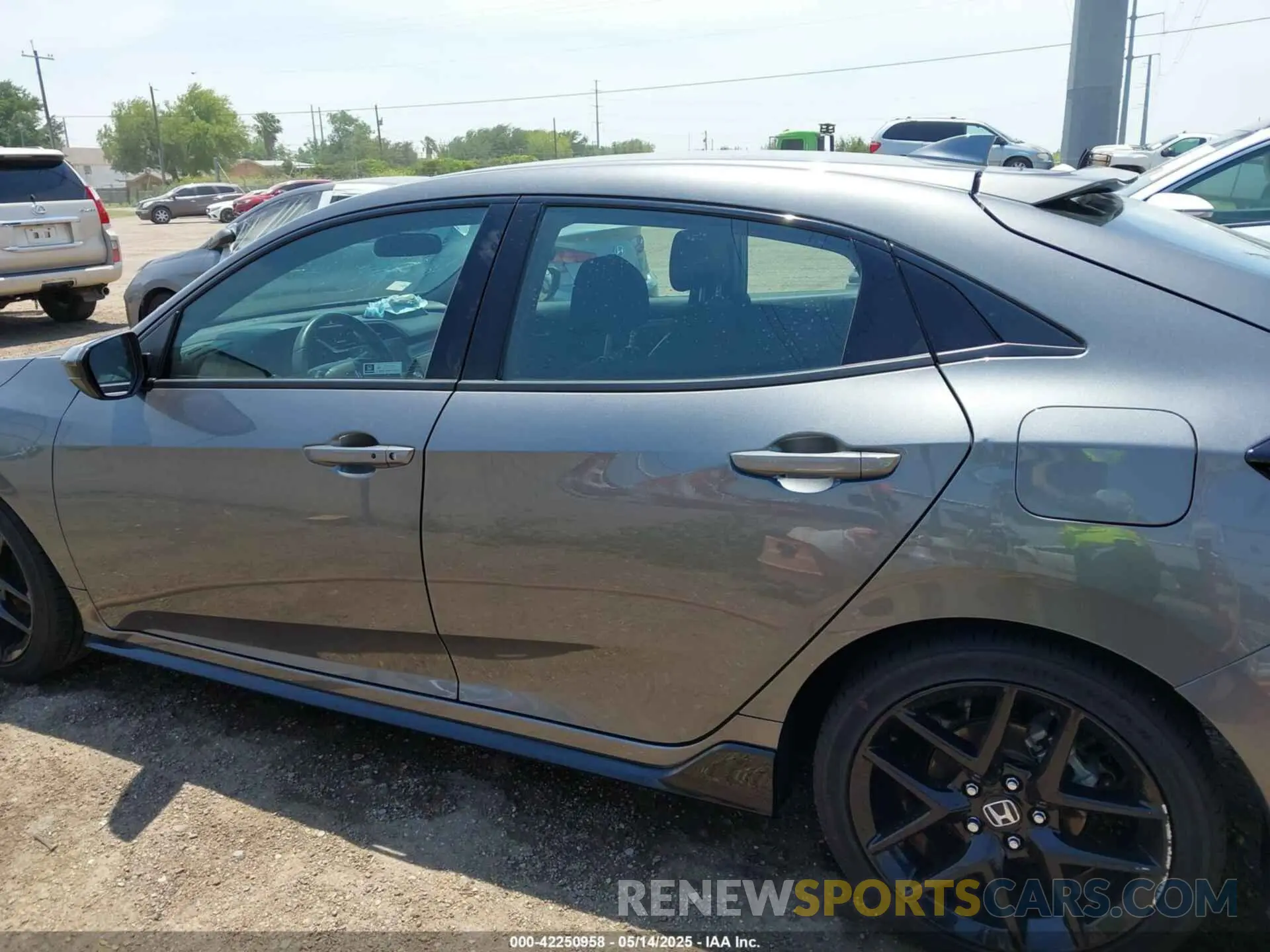 14 Photograph of a damaged car SHHFK7H47MU223498 HONDA CIVIC 2021