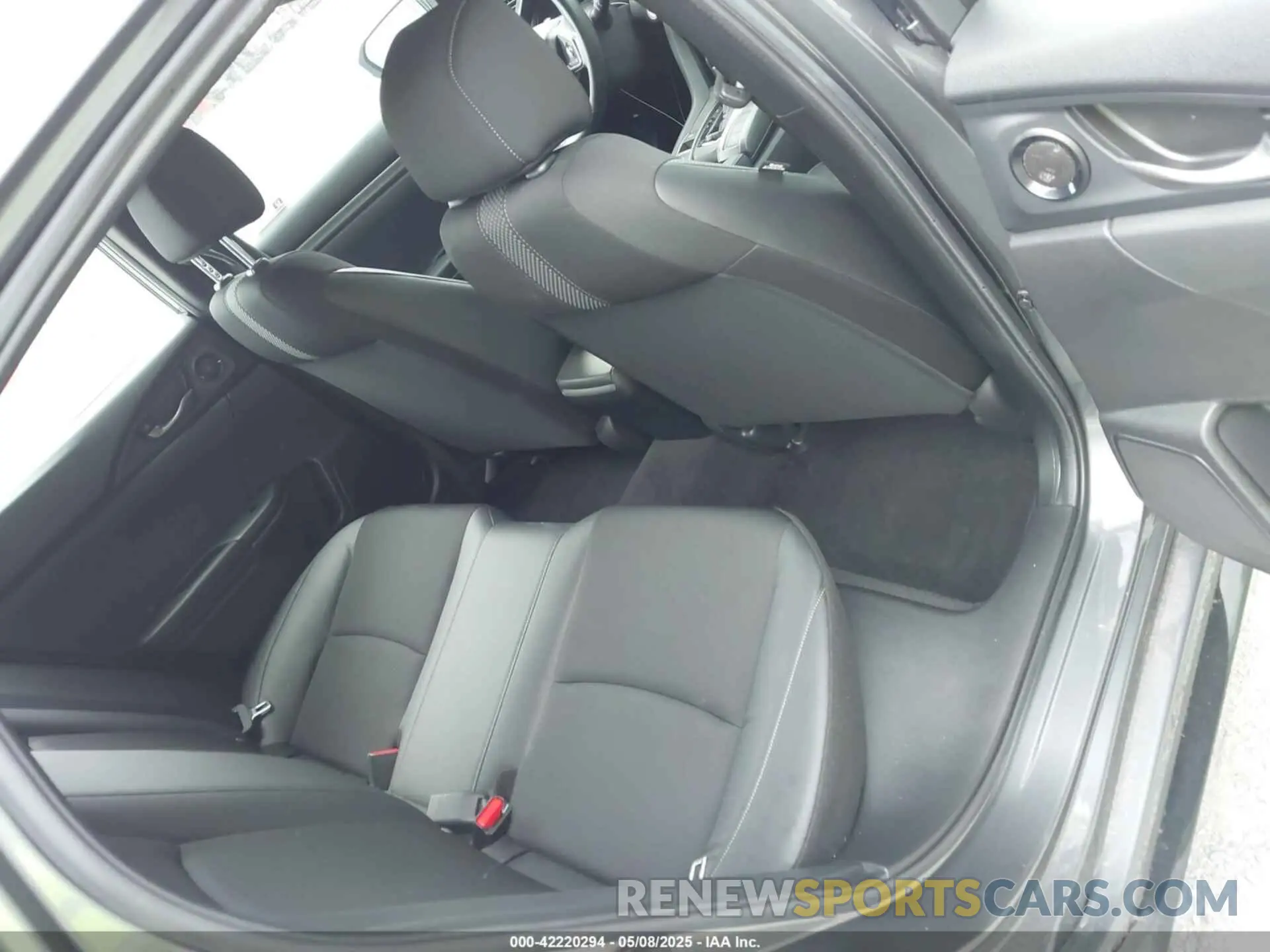 8 Photograph of a damaged car SHHFK7H48MU231691 HONDA CIVIC 2021