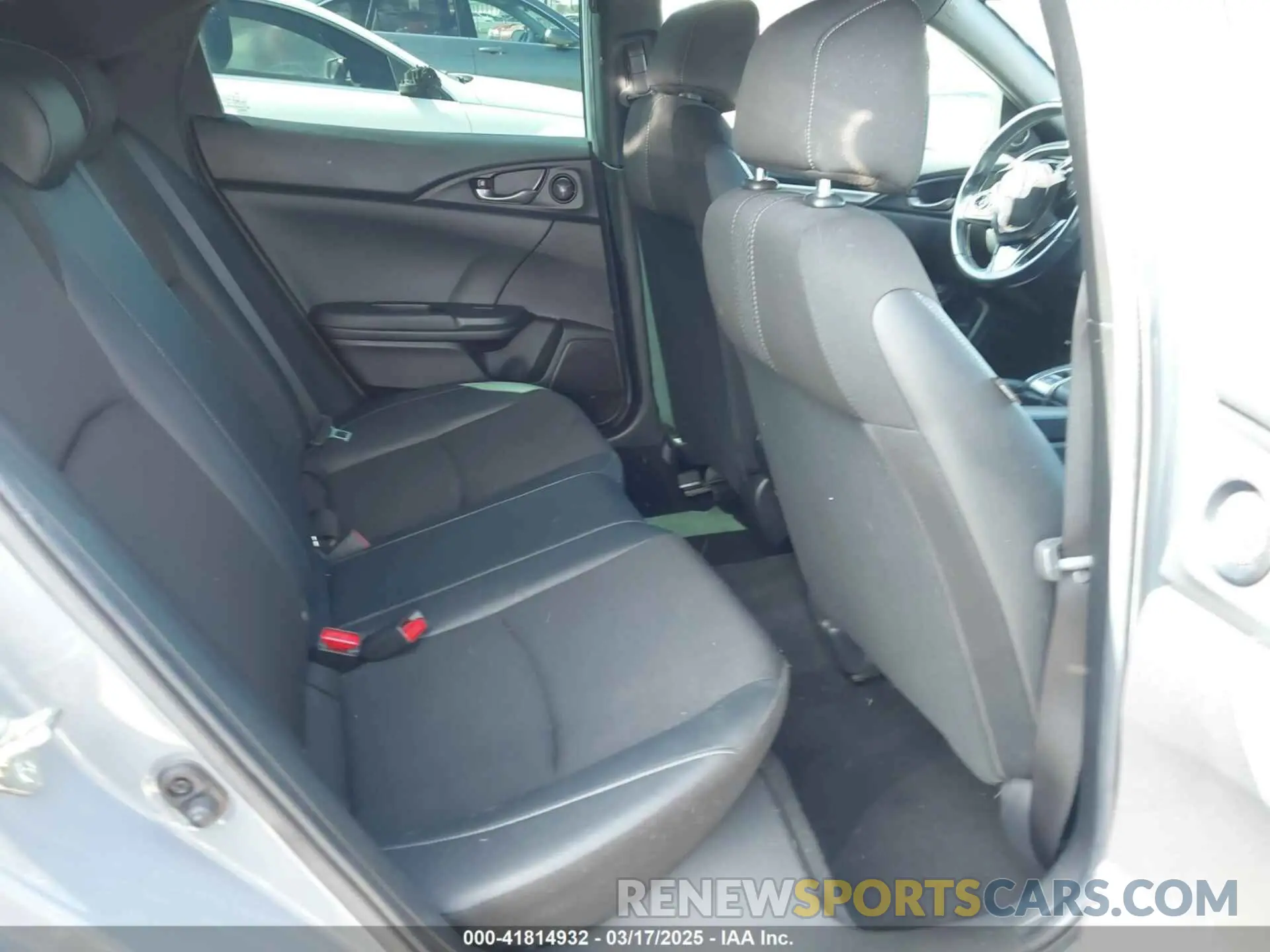 8 Photograph of a damaged car SHHFK7H48MU400947 HONDA CIVIC 2021