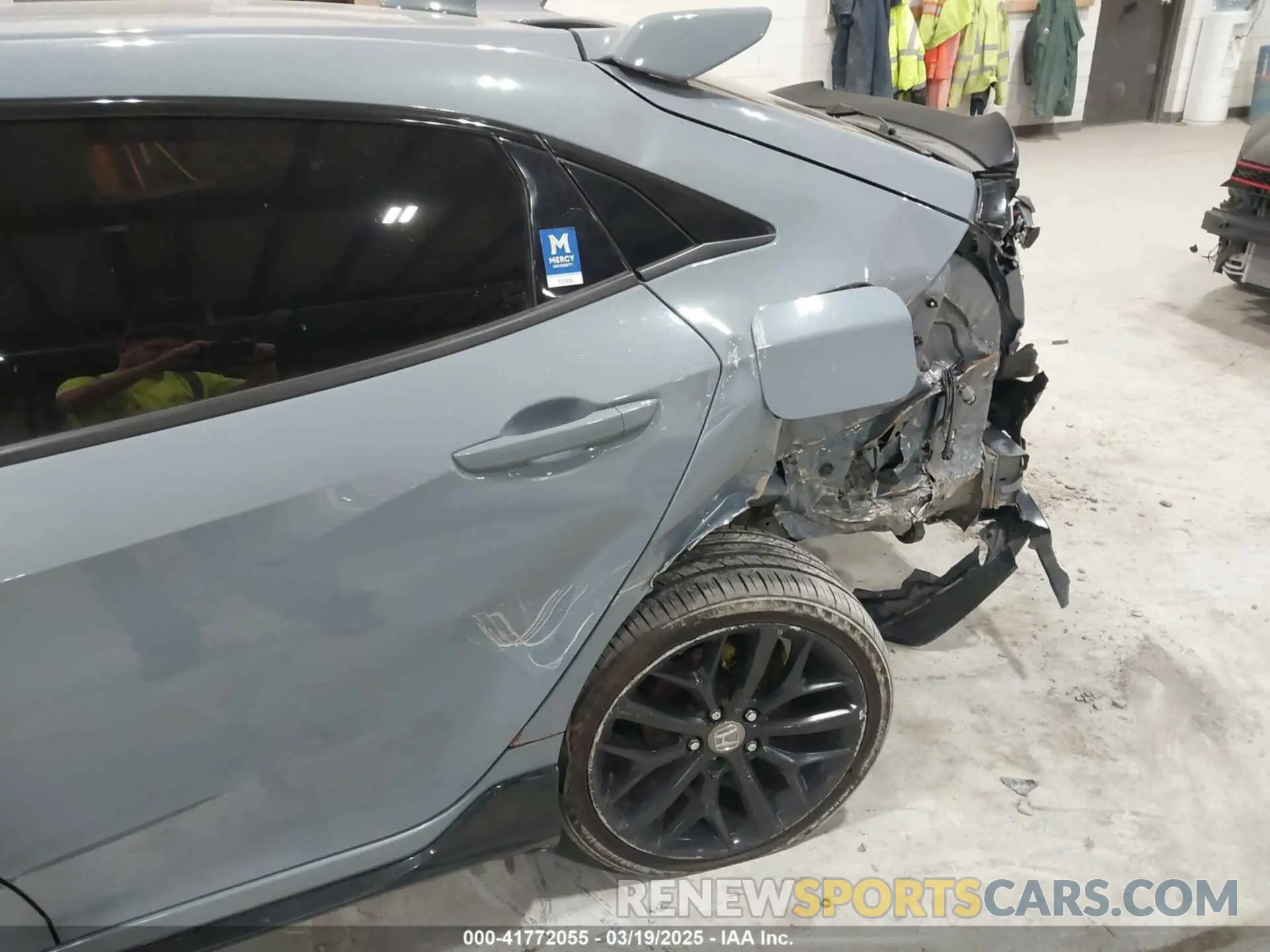 17 Photograph of a damaged car SHHFK7H48MU419255 HONDA CIVIC 2021