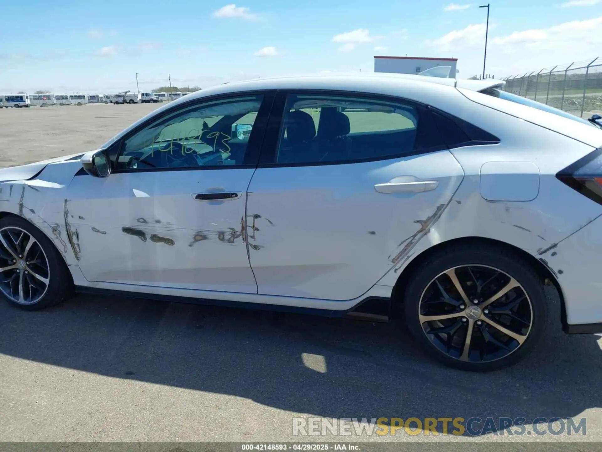 14 Photograph of a damaged car SHHFK7H49MU217279 HONDA CIVIC 2021