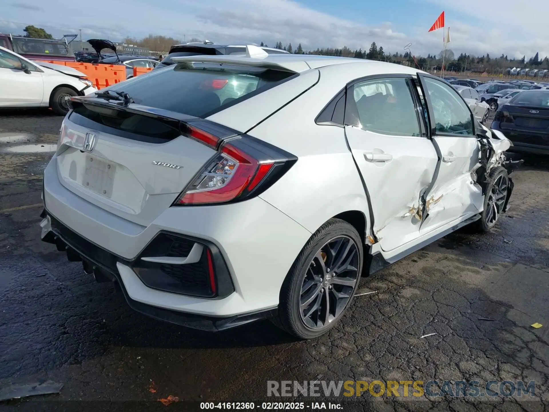 4 Photograph of a damaged car SHHFK7H49MU411360 HONDA CIVIC 2021