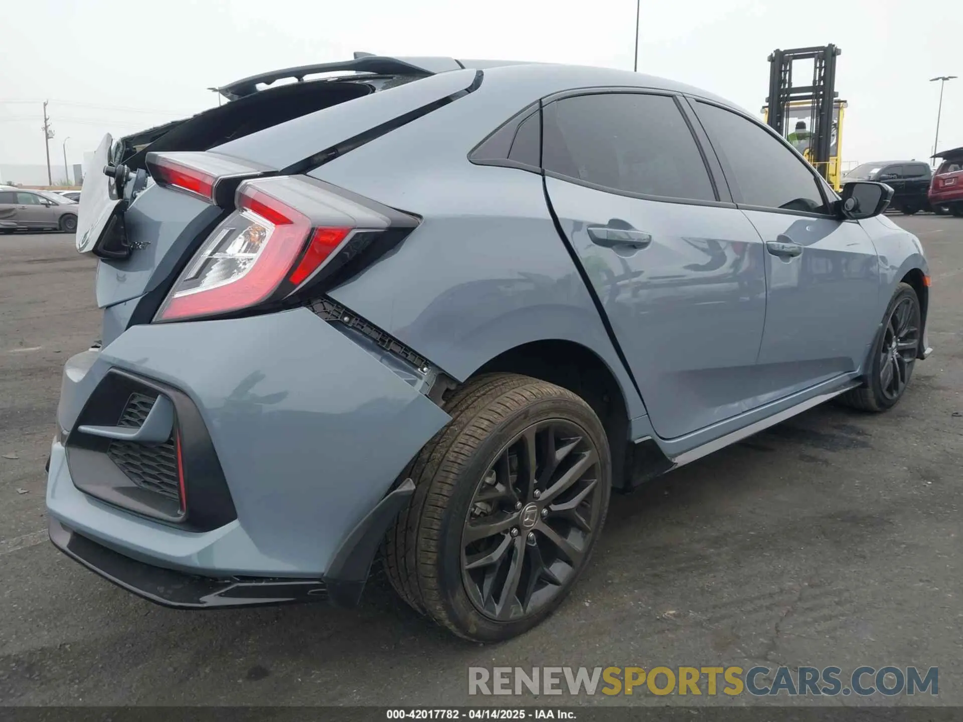 4 Photograph of a damaged car SHHFK7H49MU425582 HONDA CIVIC 2021