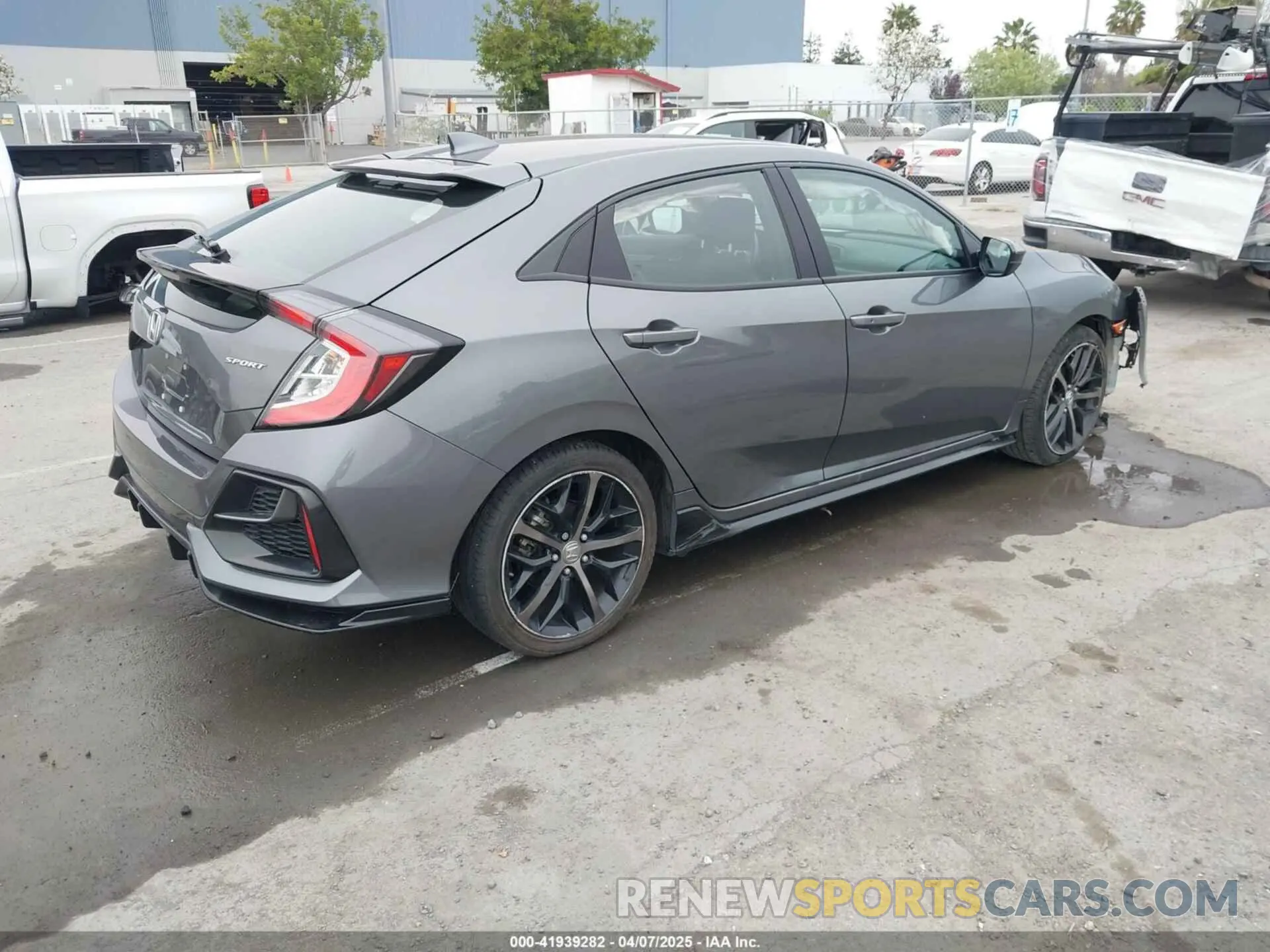4 Photograph of a damaged car SHHFK7H49MU426845 HONDA CIVIC 2021