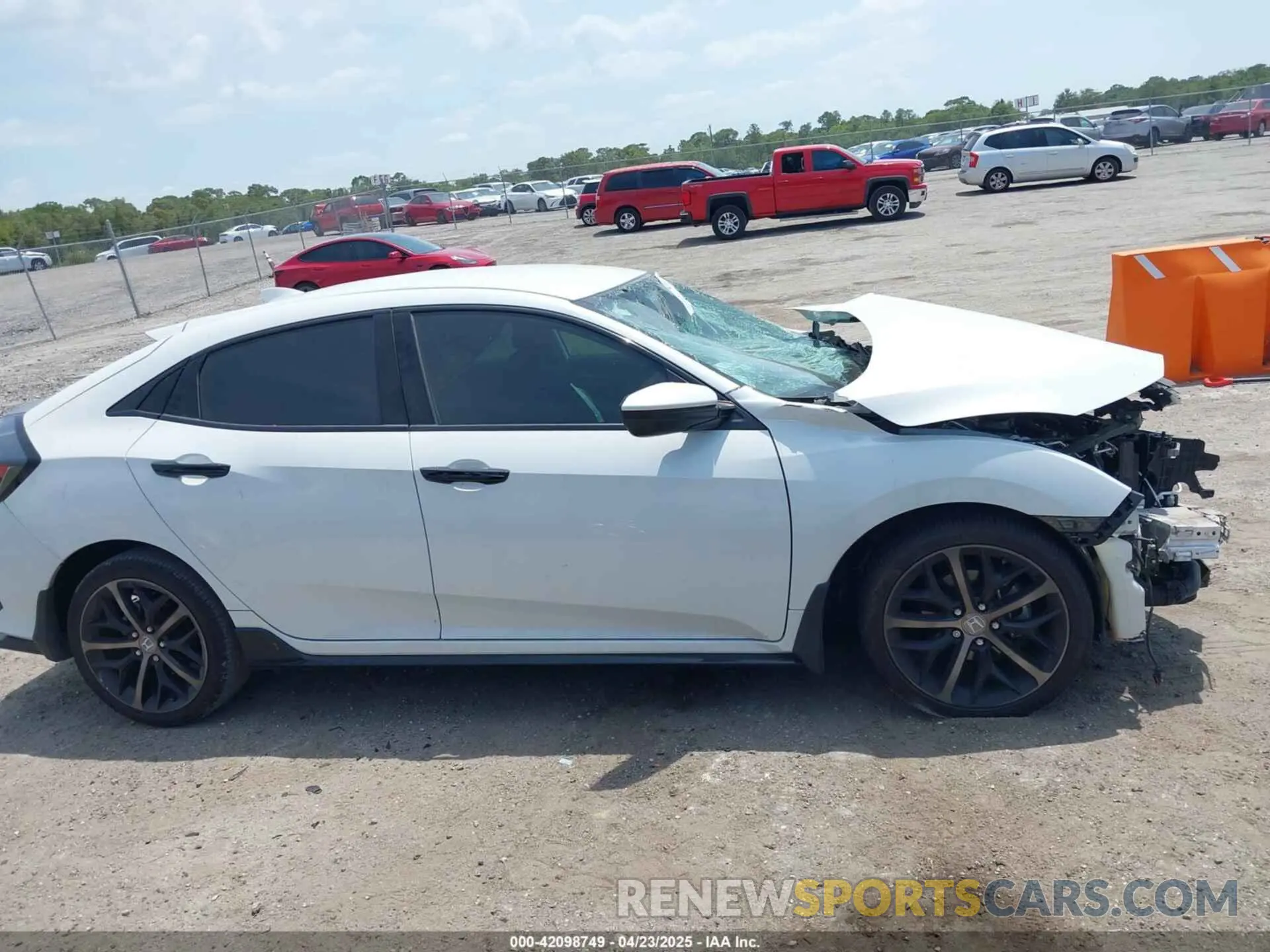 13 Photograph of a damaged car SHHFK7H4XMU220661 HONDA CIVIC 2021