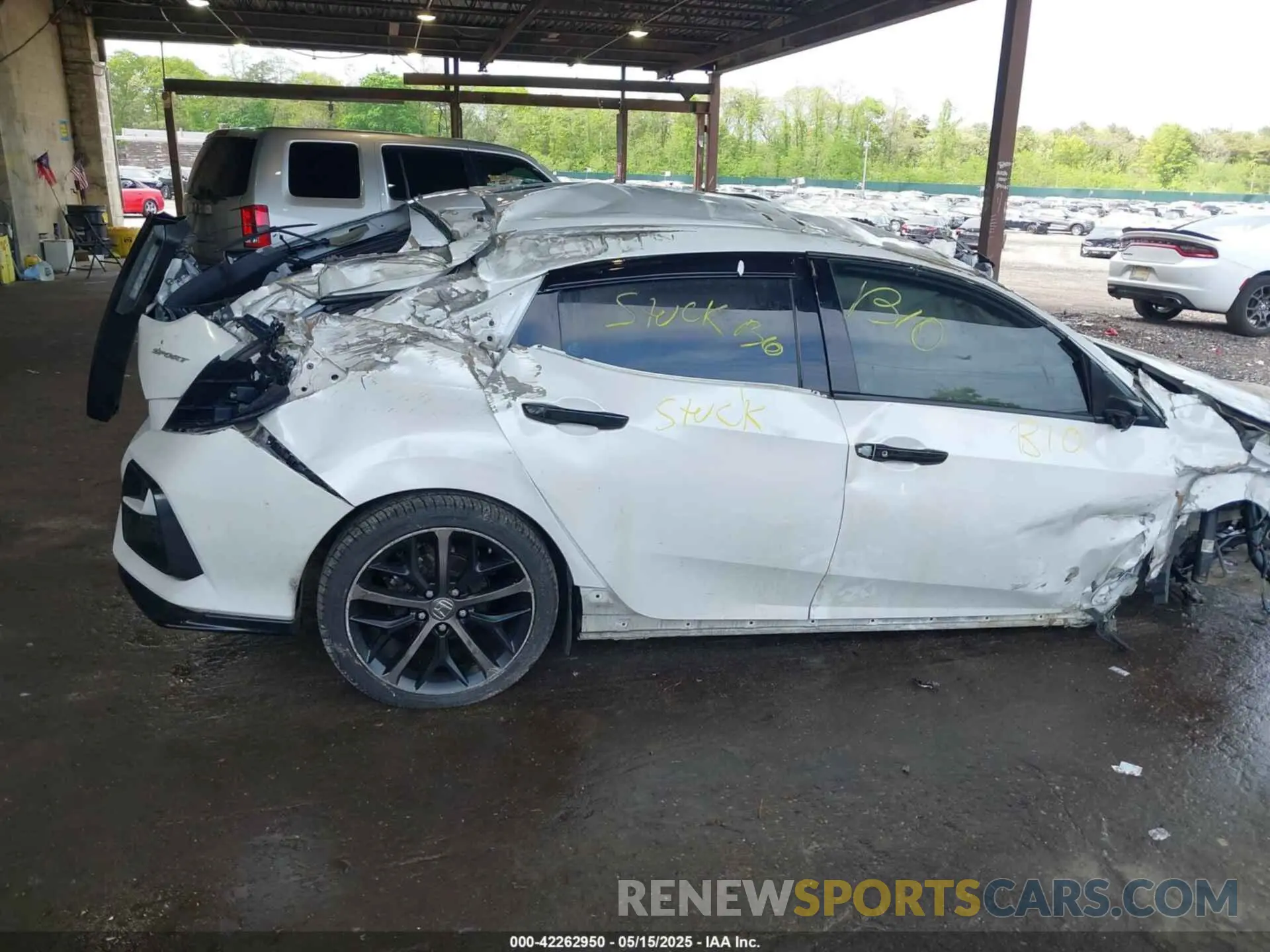 8 Photograph of a damaged car SHHFK7H4XMU409536 HONDA CIVIC 2021