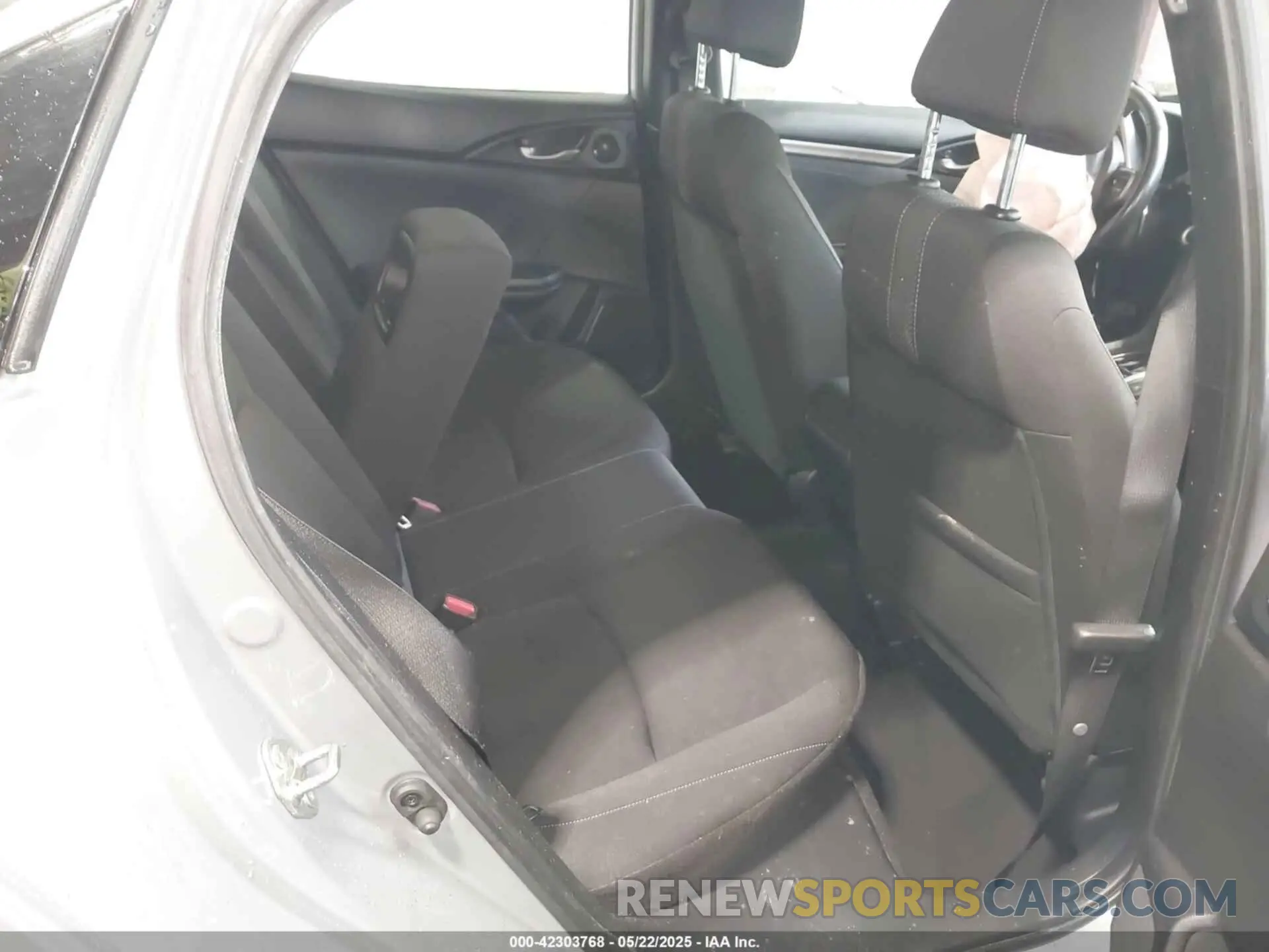 8 Photograph of a damaged car SHHFK7H61MU208657 HONDA CIVIC 2021