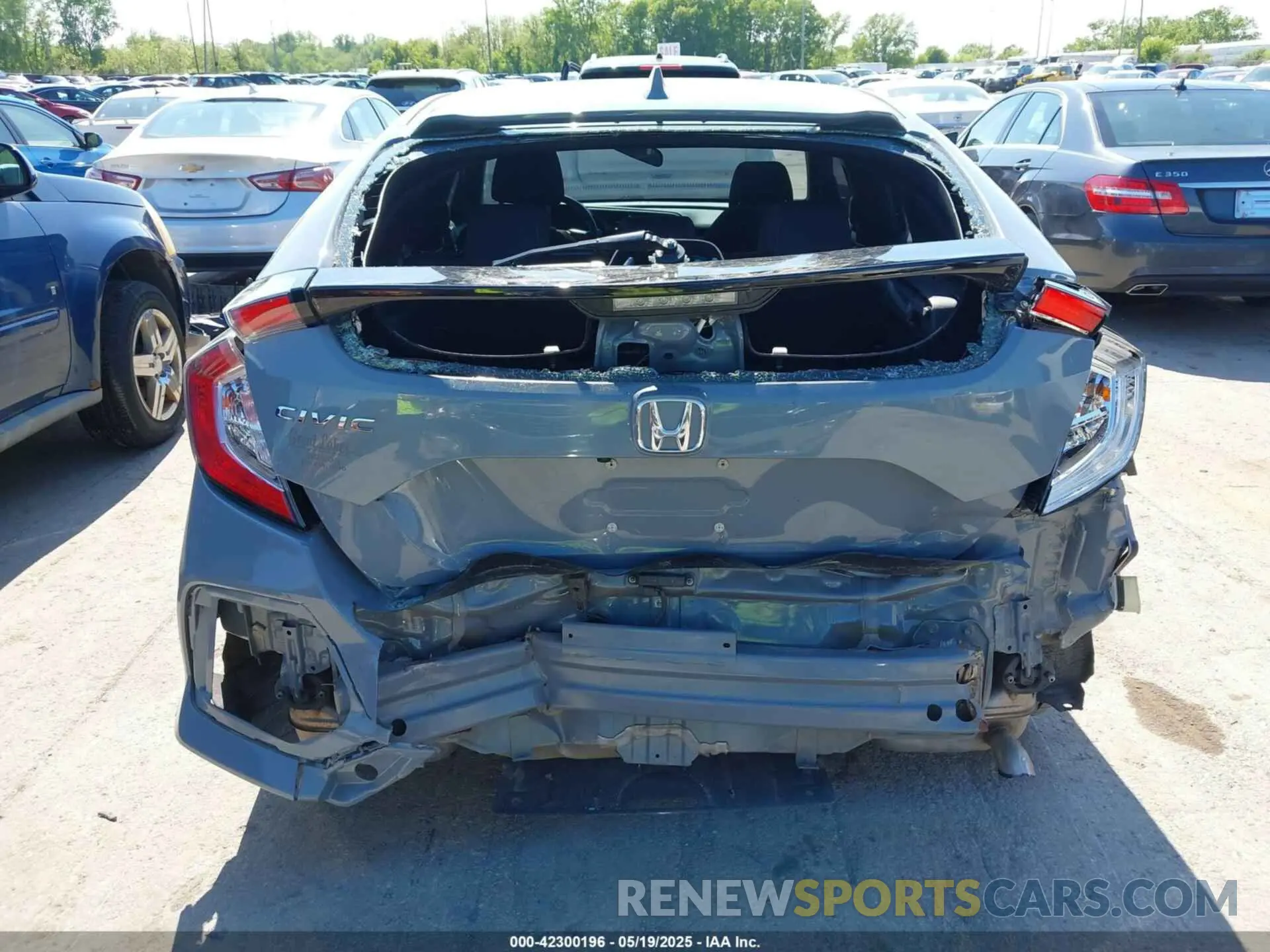 16 Photograph of a damaged car SHHFK7H61MU214054 HONDA CIVIC 2021