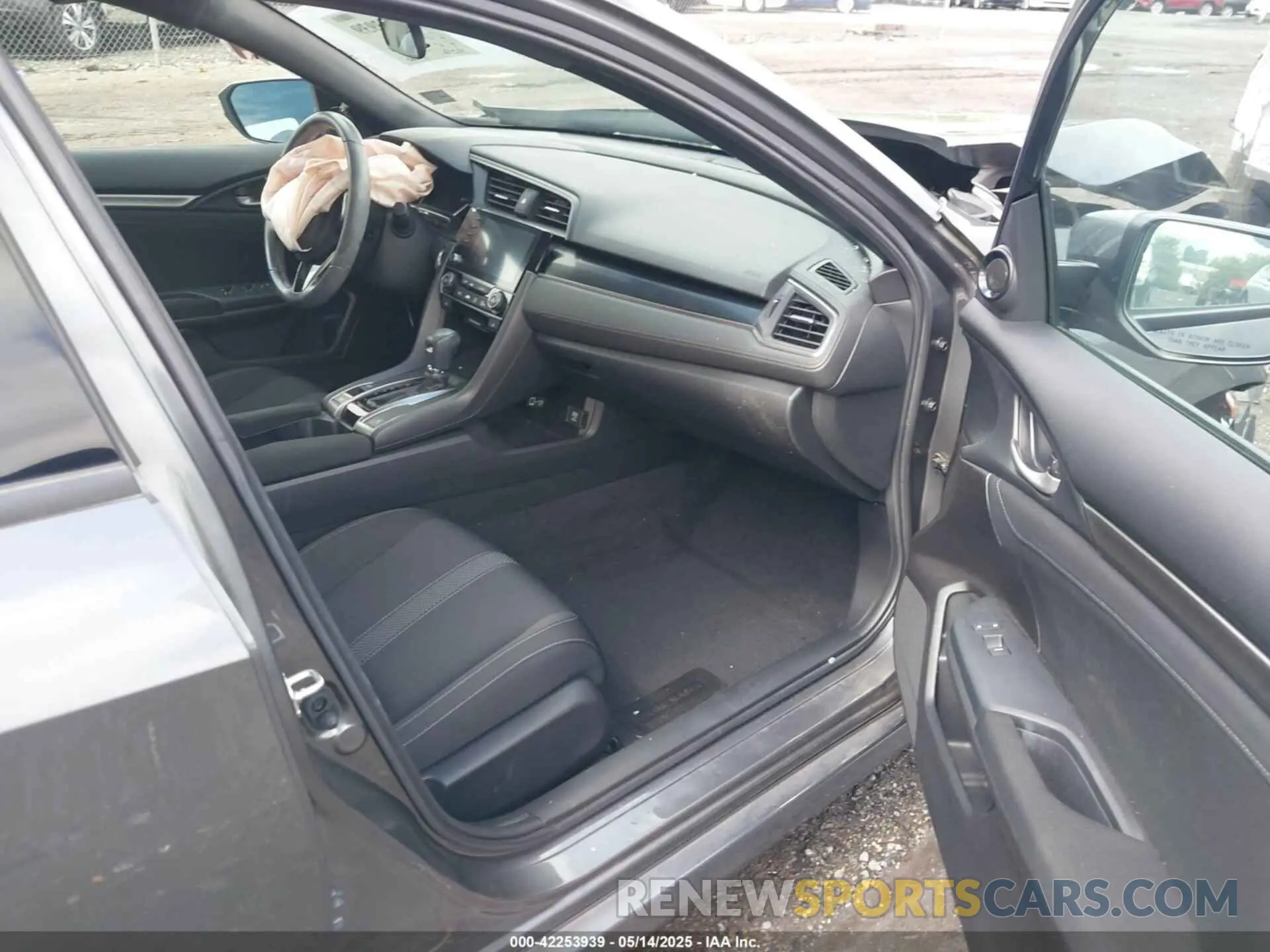 5 Photograph of a damaged car SHHFK7H61MU217844 HONDA CIVIC 2021