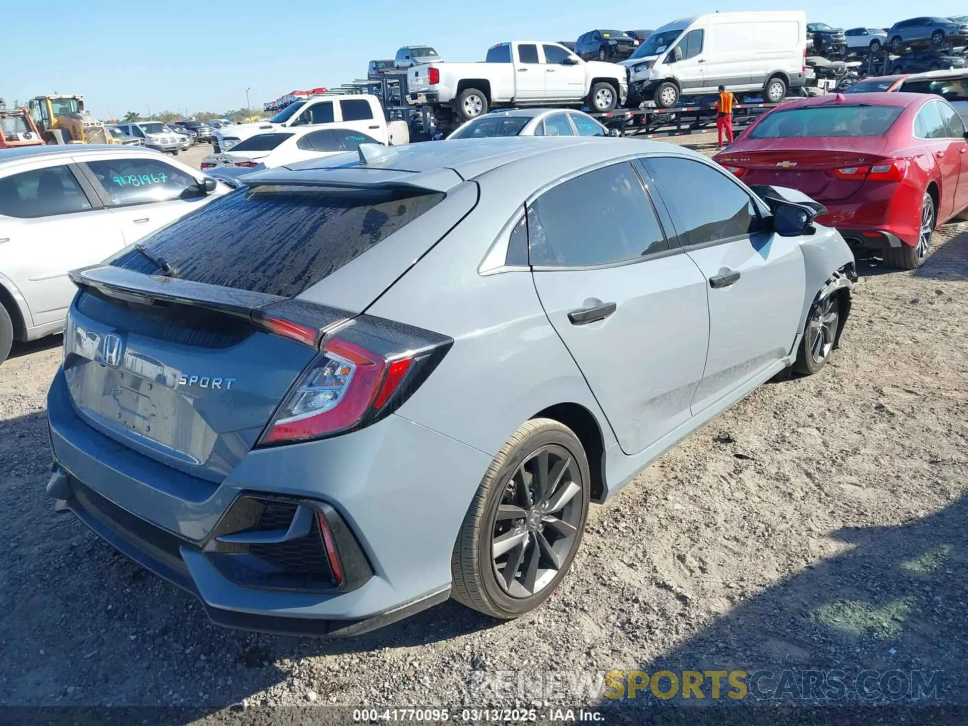 4 Photograph of a damaged car SHHFK7H61MU228391 HONDA CIVIC 2021