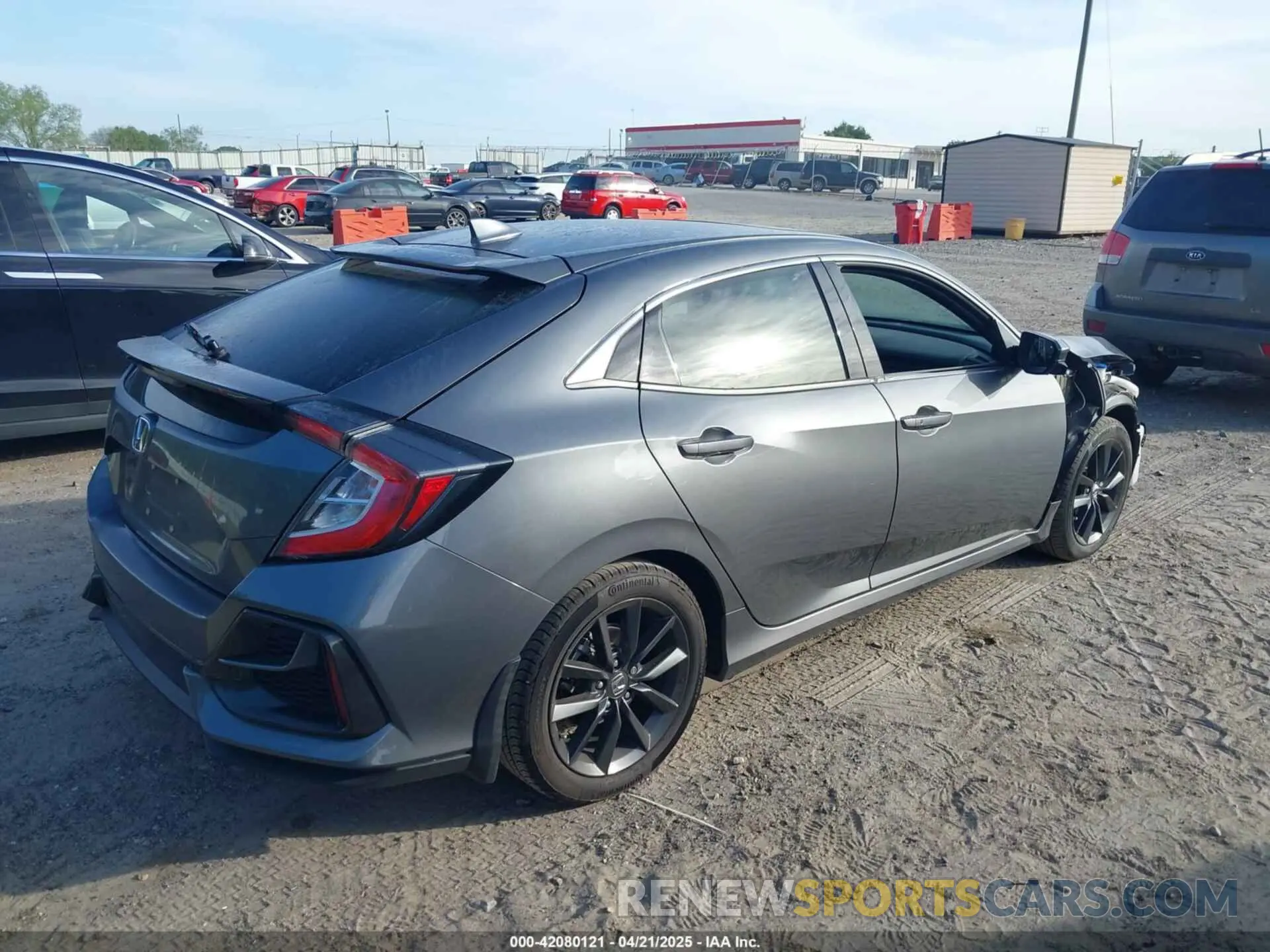 4 Photograph of a damaged car SHHFK7H62MU204701 HONDA CIVIC 2021