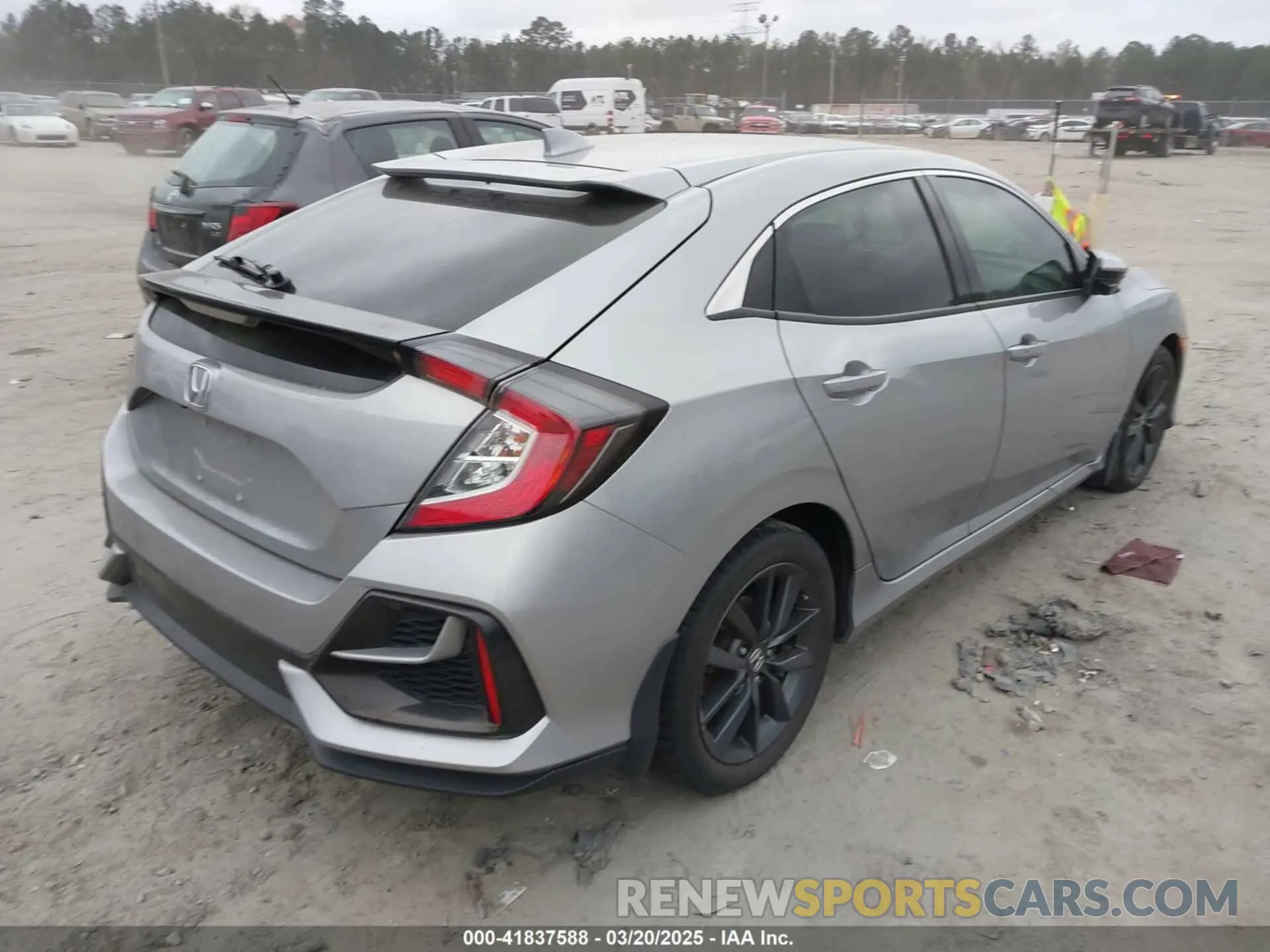 4 Photograph of a damaged car SHHFK7H62MU219439 HONDA CIVIC 2021